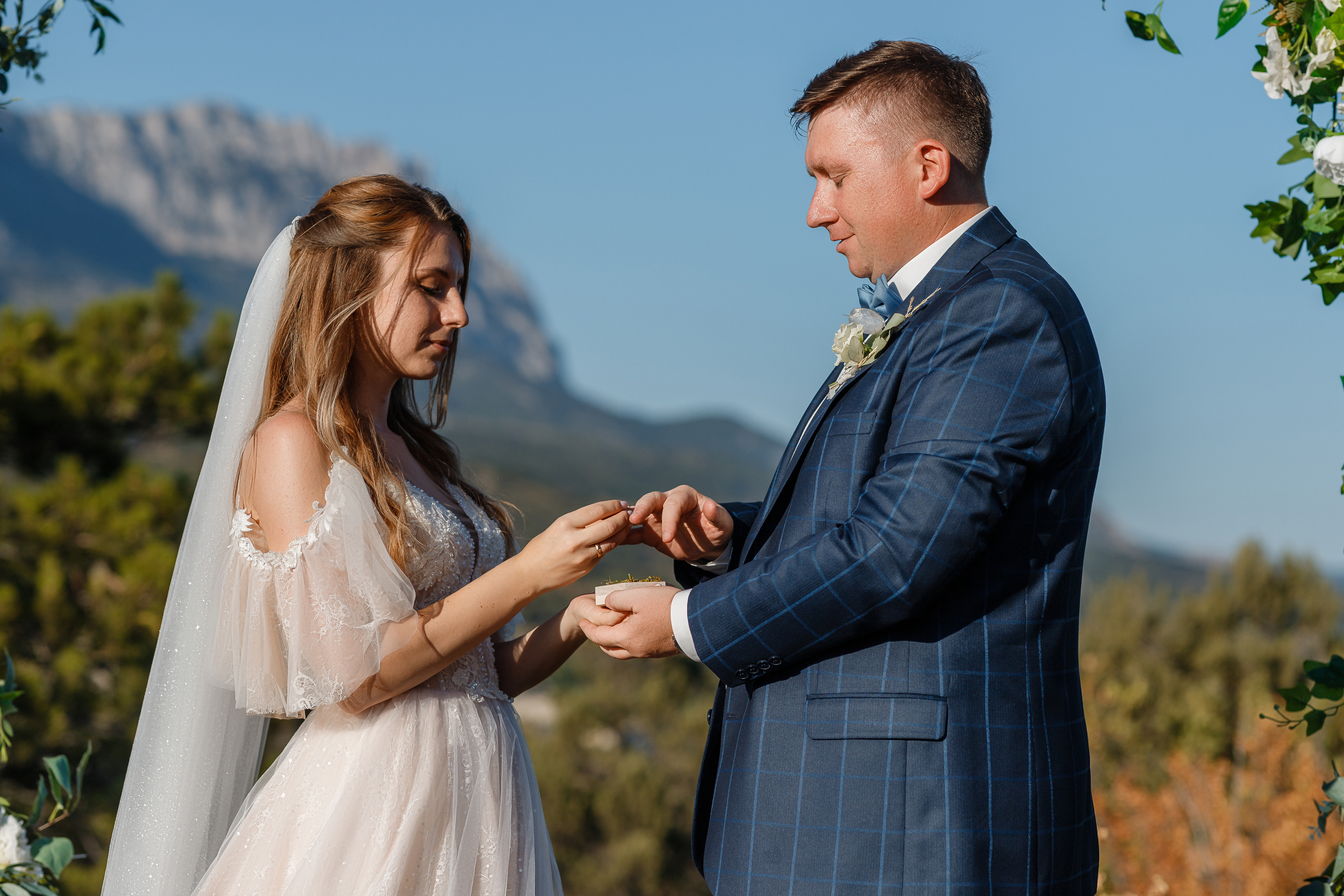 Анонс свадебной прогулки Кати и Алексея. Свадебный фотограф в Крыму и Севастополе Ольга Баскакова