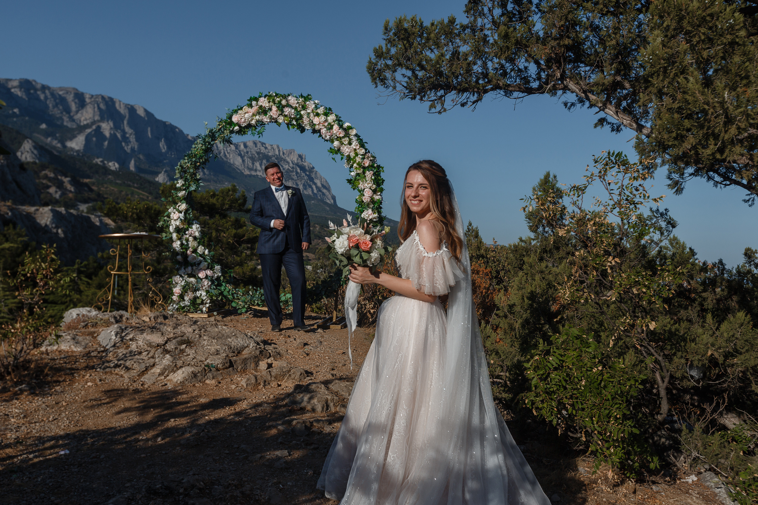 Анонс свадебной прогулки Кати и Алексея. Свадебный фотограф в Крыму и Севастополе Ольга Баскакова
