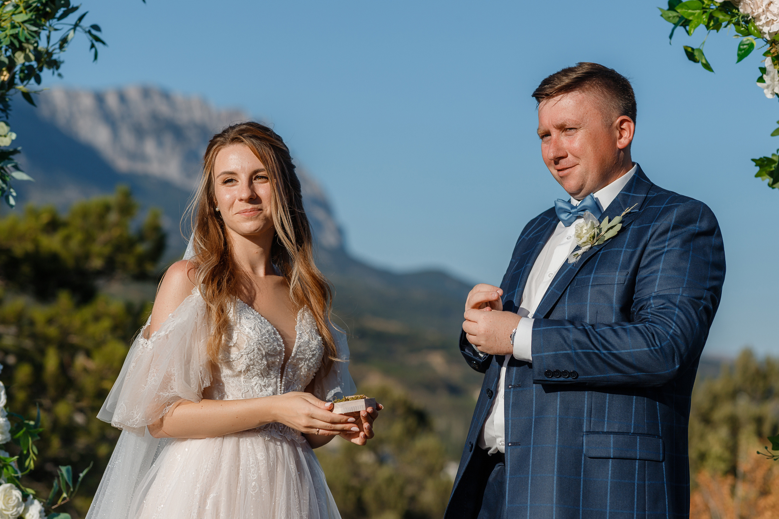 Анонс свадебной прогулки Кати и Алексея. Свадебный фотограф в Крыму и Севастополе Ольга Баскакова