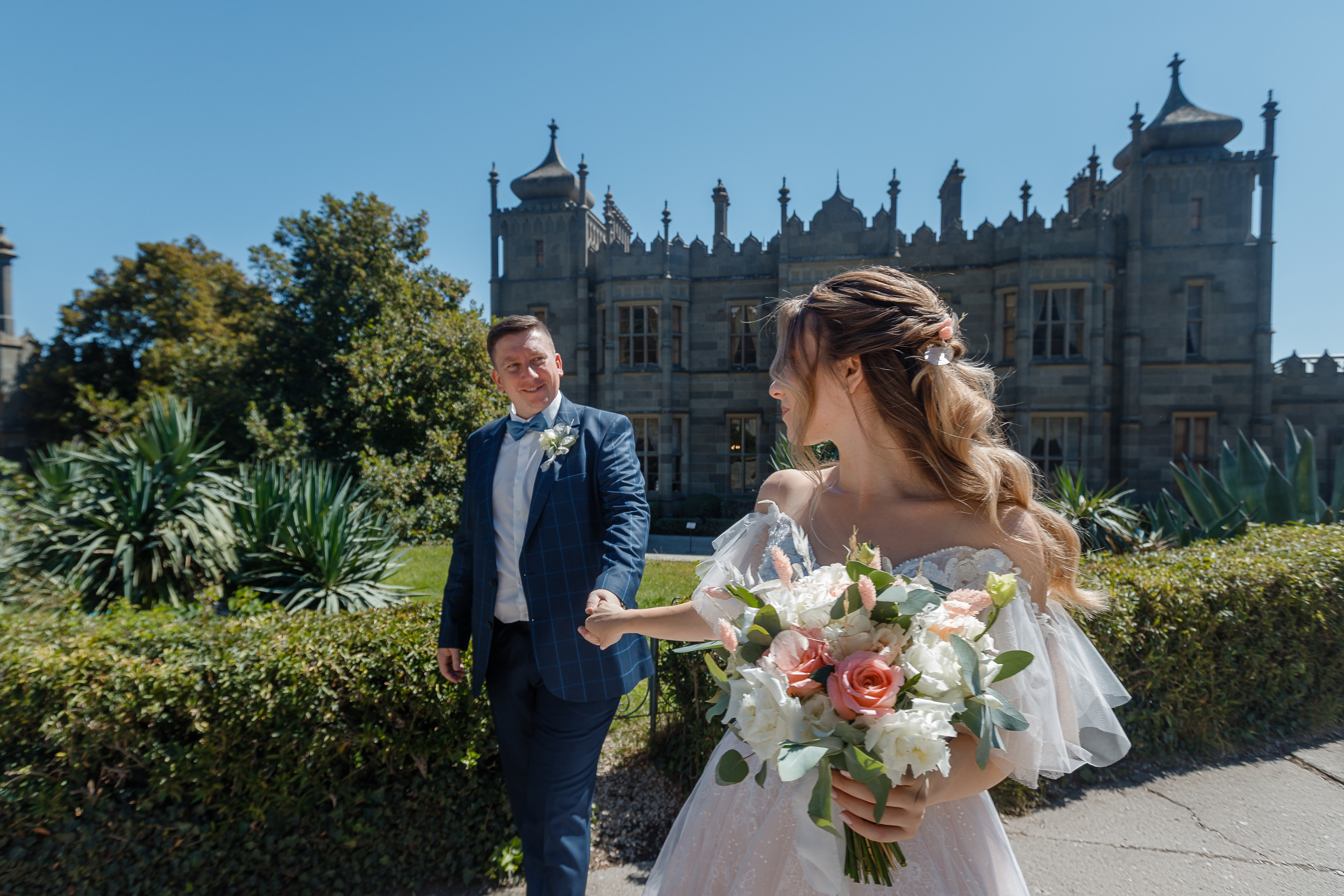 Анонс свадебной прогулки Кати и Алексея. Свадебный фотограф в Крыму и Севастополе Ольга Баскакова