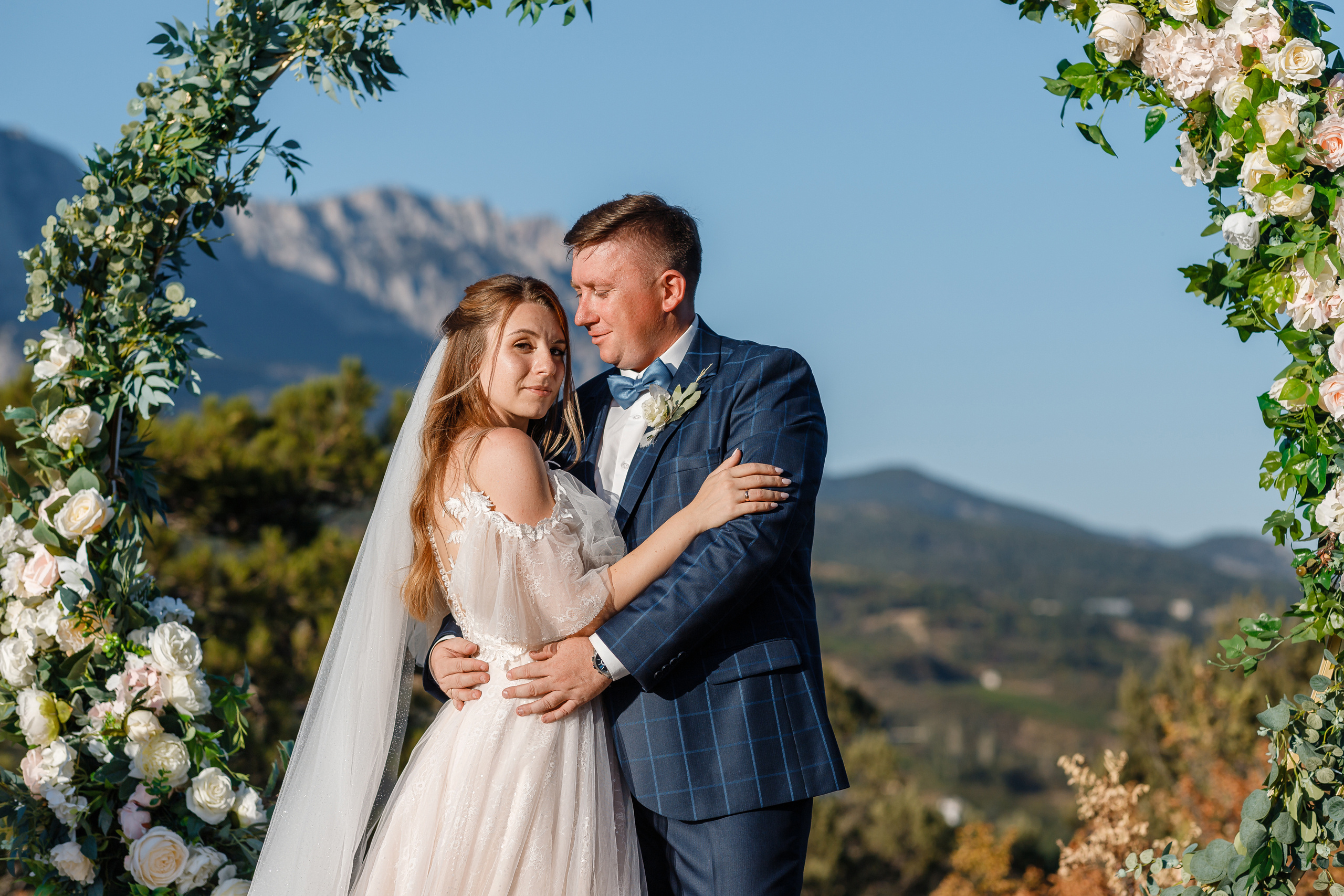 Анонс свадебной прогулки Кати и Алексея. Свадебный фотограф в Крыму и Севастополе Ольга Баскакова