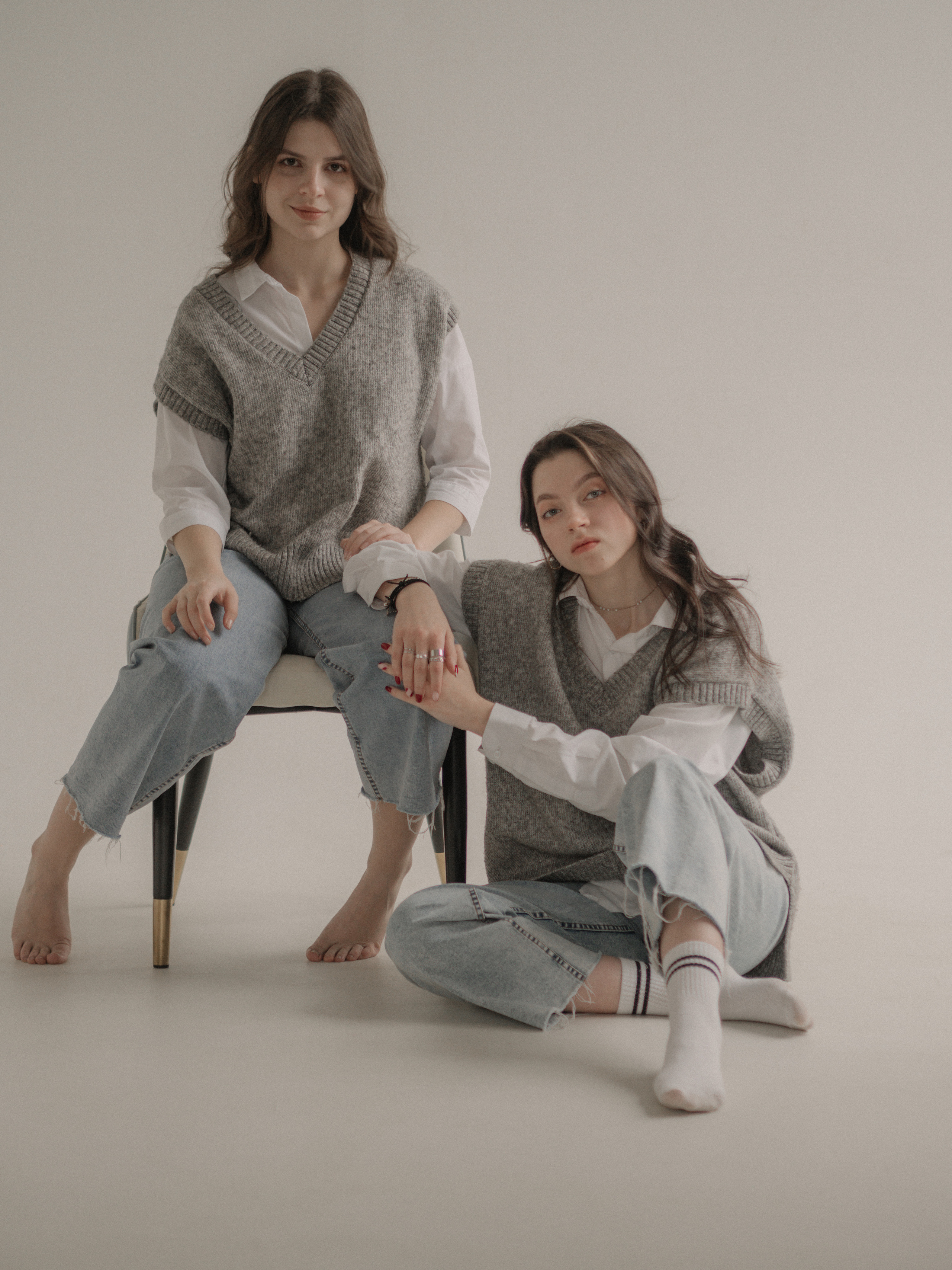 Александра и Дарья. April. Portrait photographer