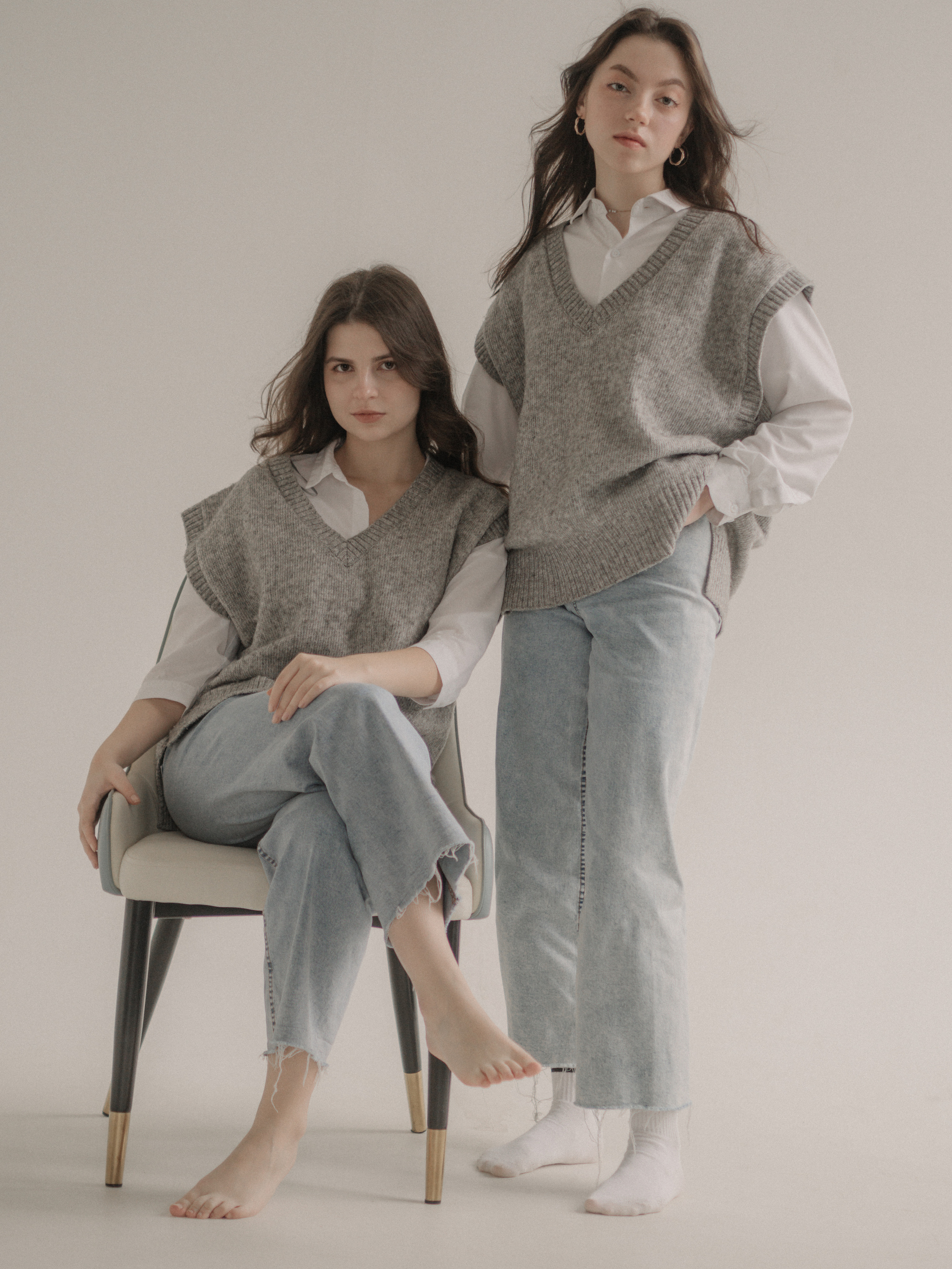 Александра и Дарья. April. Portrait photographer