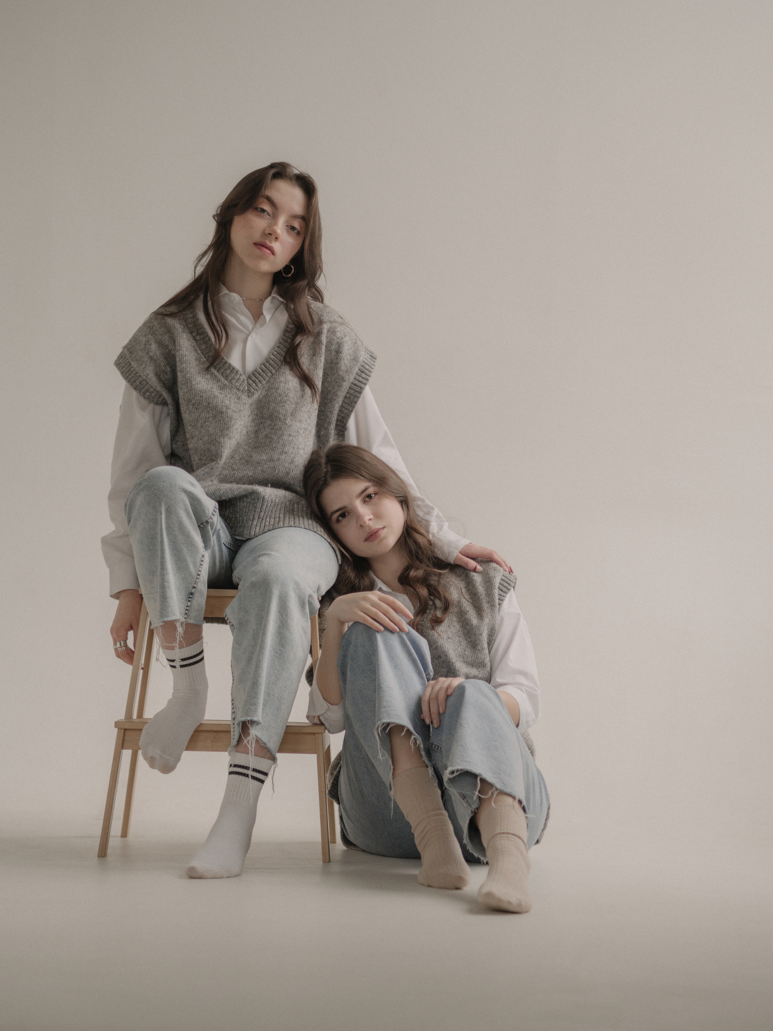 Александра и Дарья. April. Portrait photographer