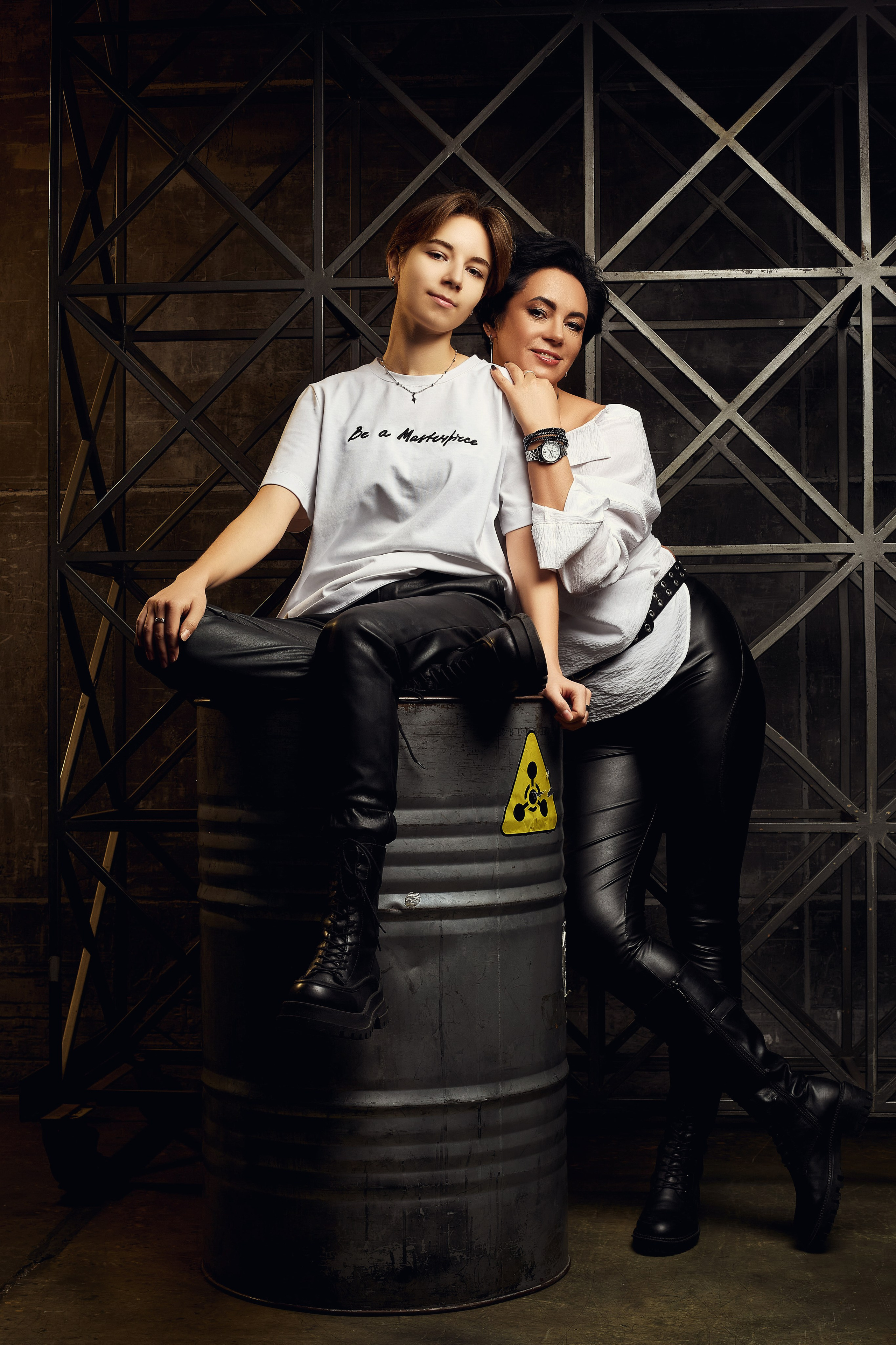 Марина и Вика. Cross-studio