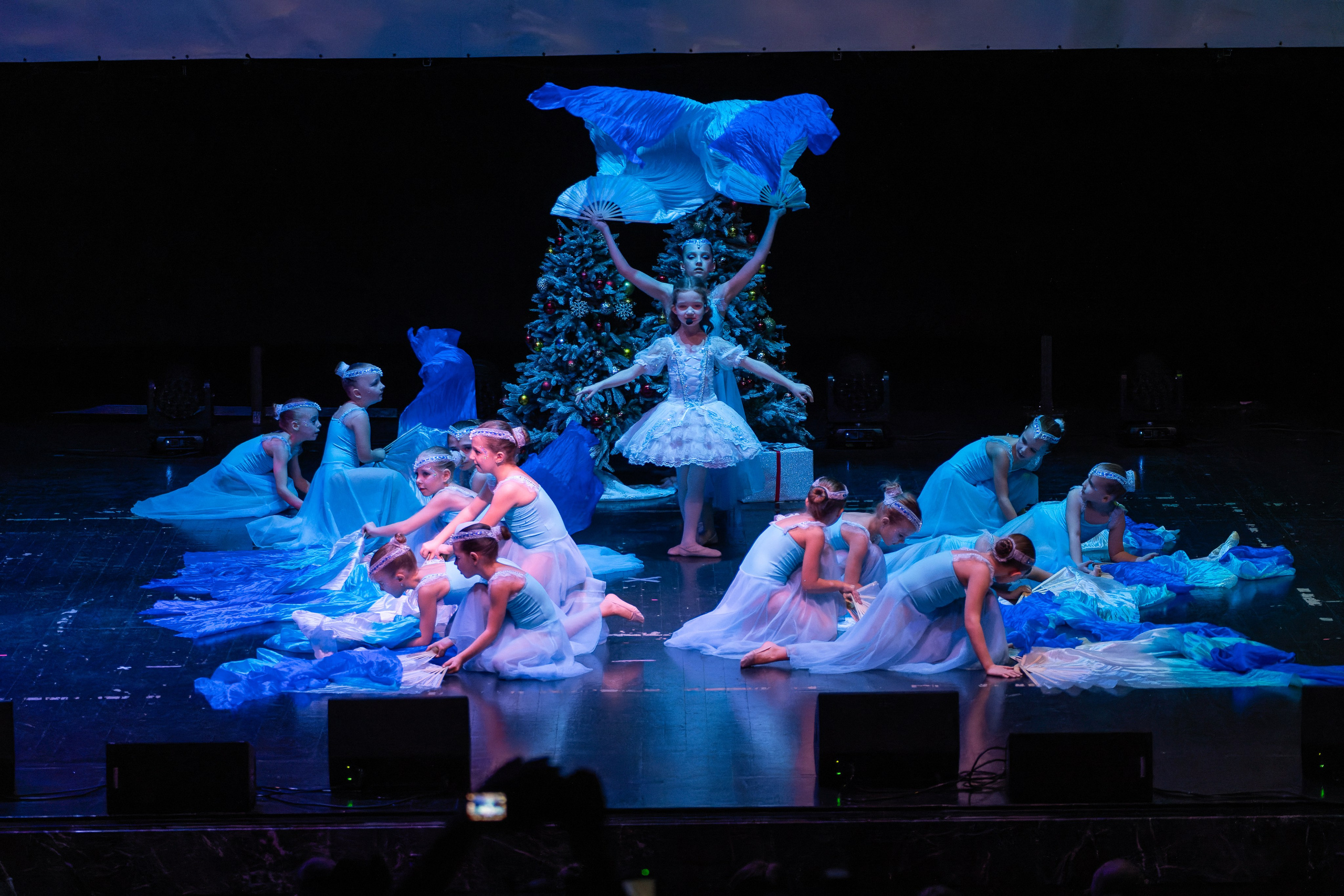 Съёмка новогодних праздников, елки для детей и родителей. «Студия DRONAVT`s» — видеосъёмка и фотография г. Москва