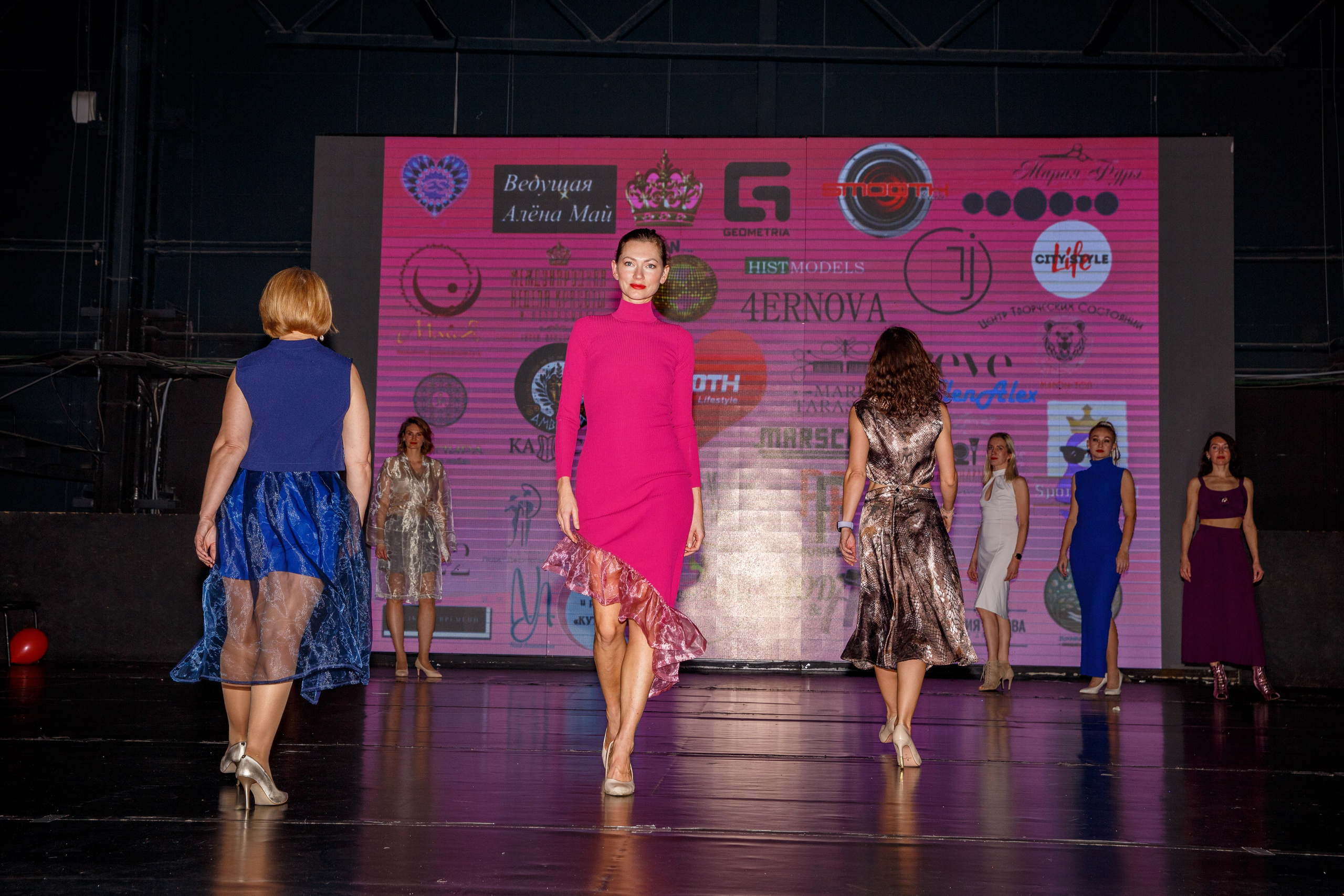 Дефиле. Художественный и репортажный фотограф в Санкт-Петербурге Виктория Никитина