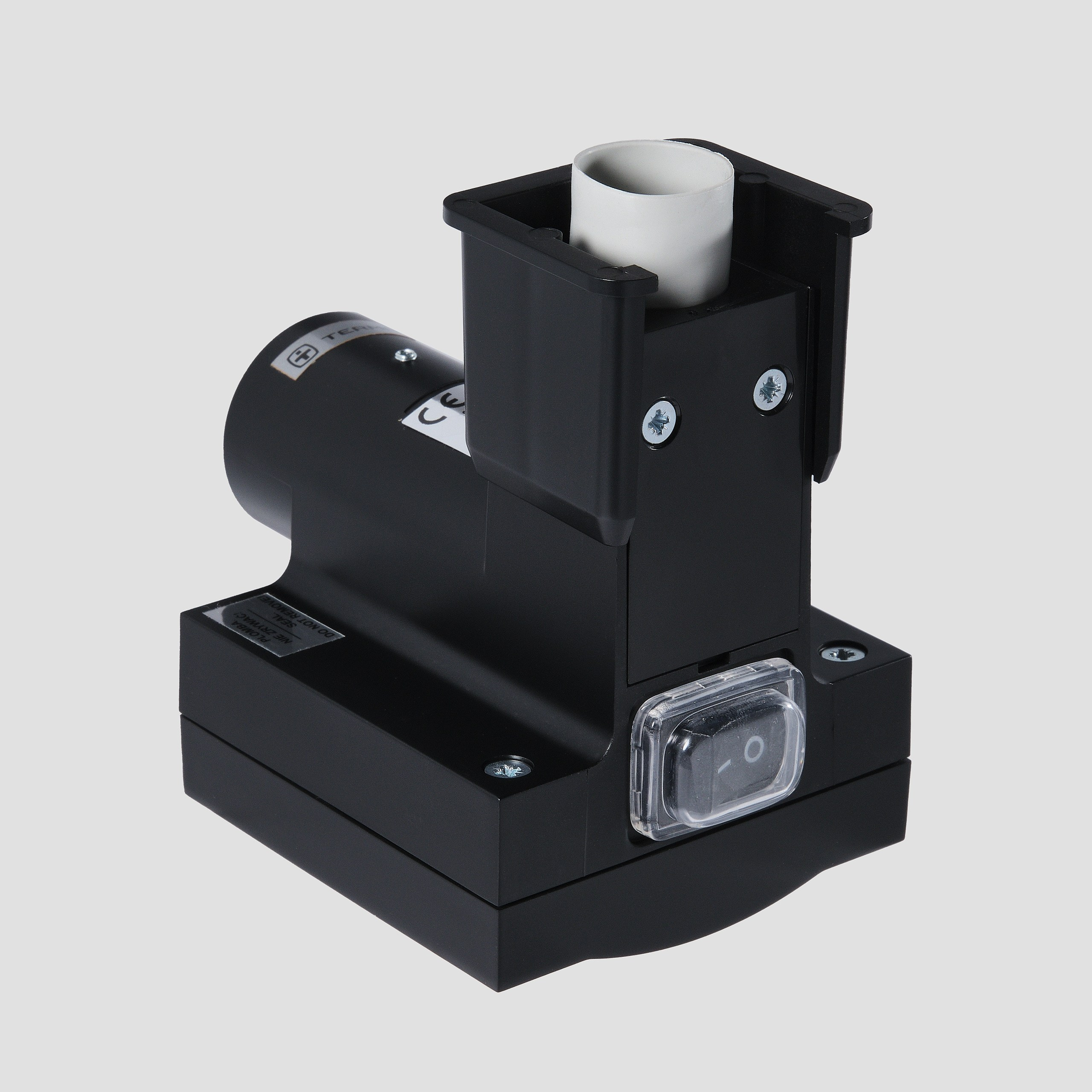 Предметные фотографии регуляторов и нагревателей для отопительных приборов