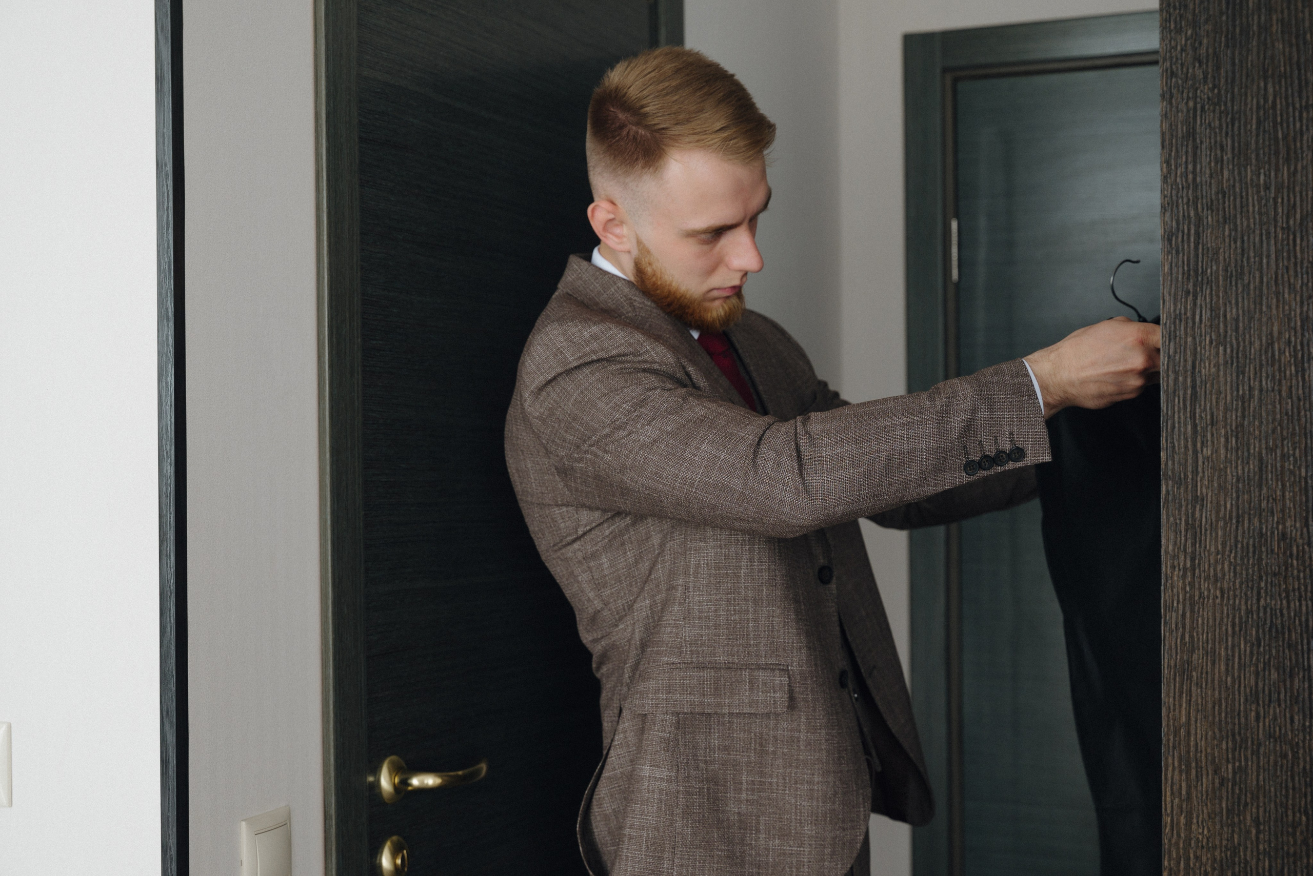 Елена и Артём. Репортажный и свадебный фотограф в Сургуте