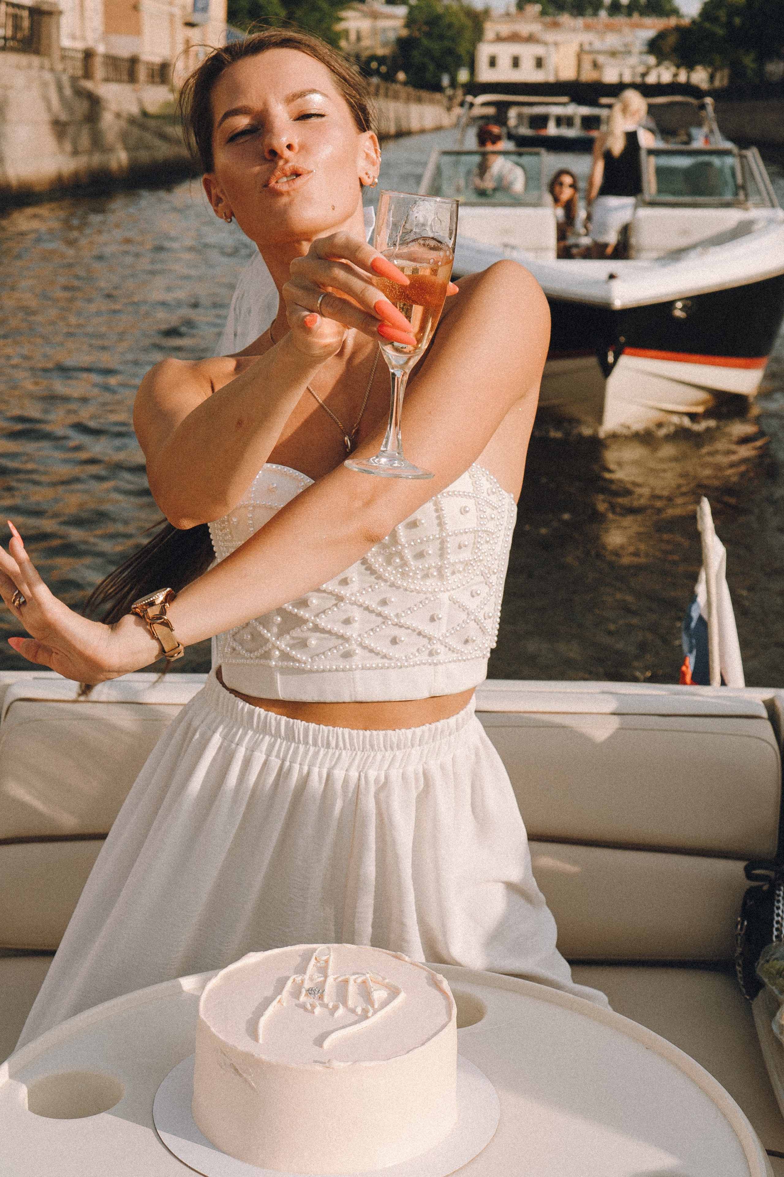 ДЕВИЧНИК НА КАТЕРЕ. Профессиональный фотограф, Санкт-Петербург — Виктория Богомолова