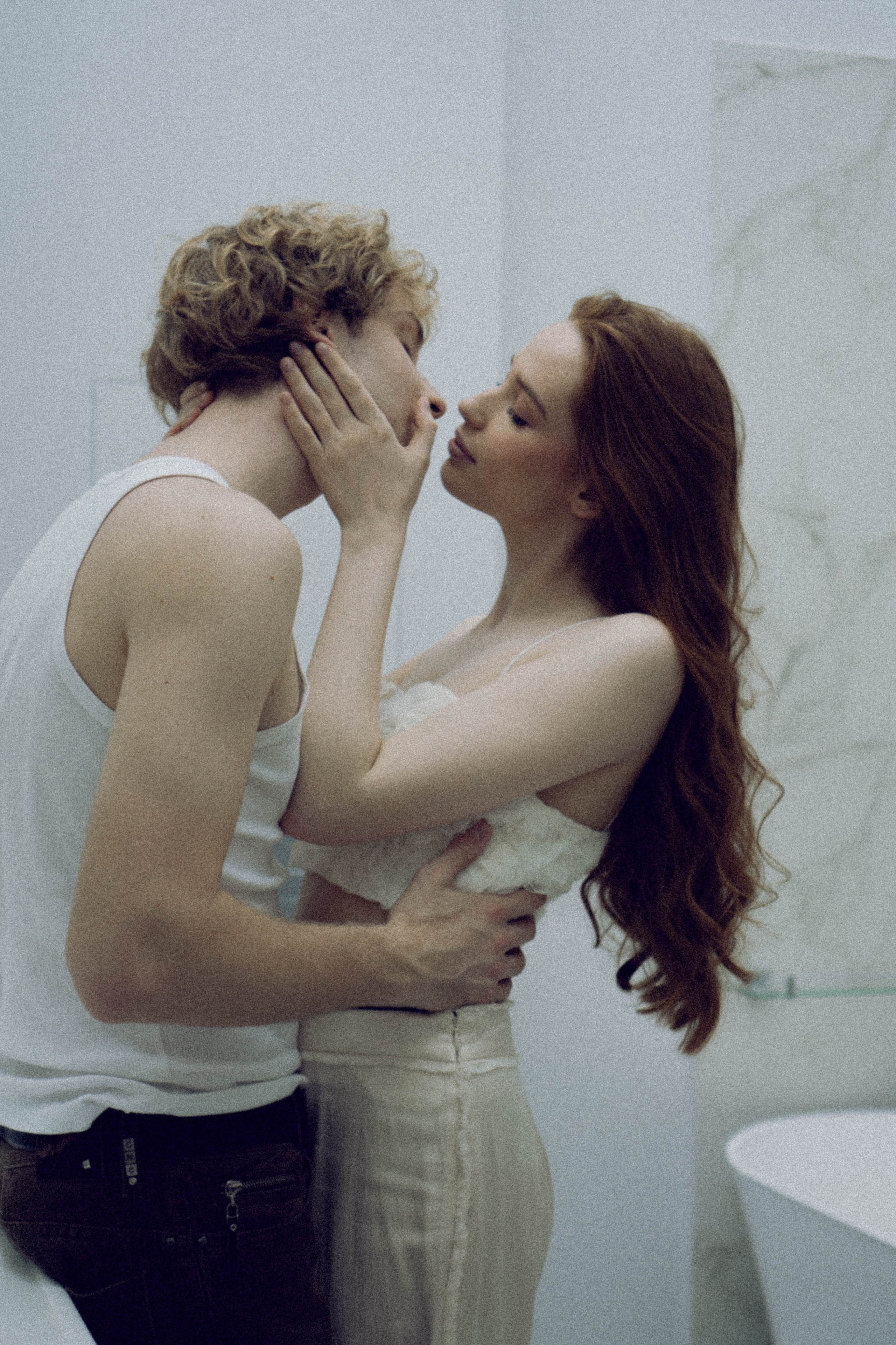 СВАДЕБНАЯ СЬЕМКА В ОТЕЛЕ. СБОРЫ ЖЕНИХА И НЕВЕСТЫ И ТАКЖЕ ТОР И ПОДГОТОВКА К ПРОГУЛКЕ. Профессиональный фотограф, Санкт-Петербург — Виктория Богомолова