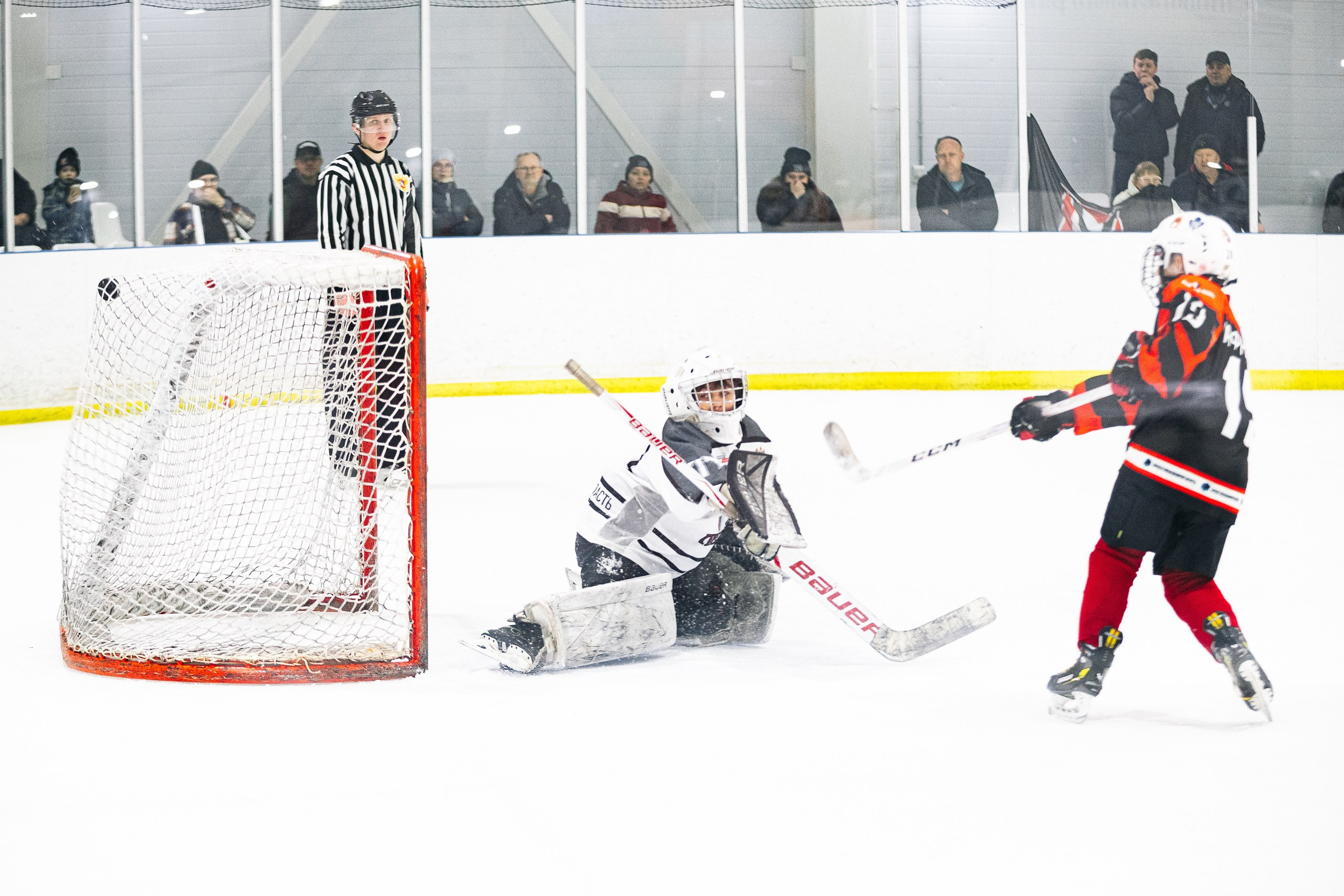 Первенство Тюмени по хоккею. MIG — студия спортивной фотографии Михаила Голянского