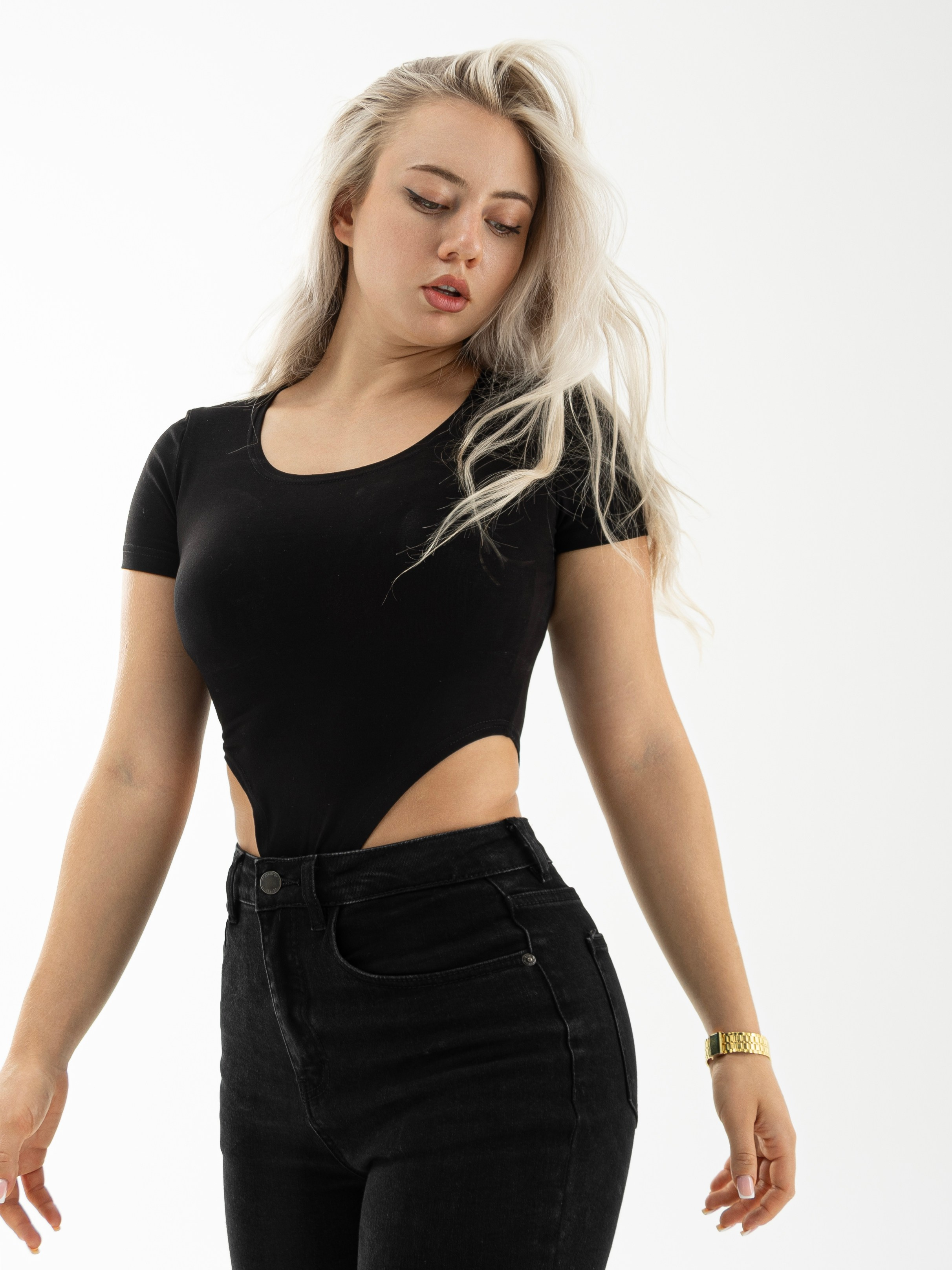 Софа. Фото для маркетплейсов в самых сочных локациях города Сочи