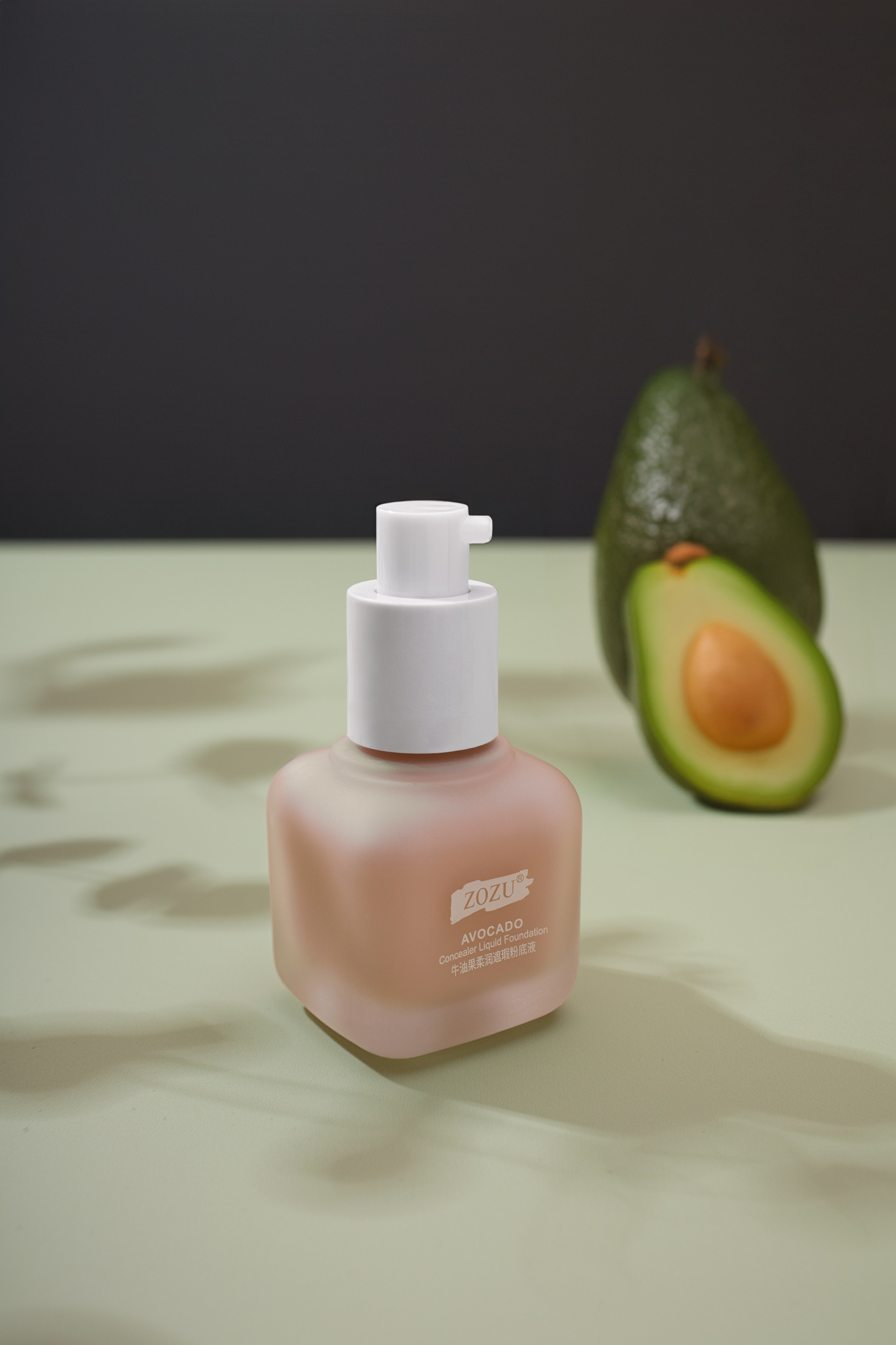 Добавление авокадо с помощью ИИ. Это не просто экономит время на съемку, но и позволяет экономить на реквизите