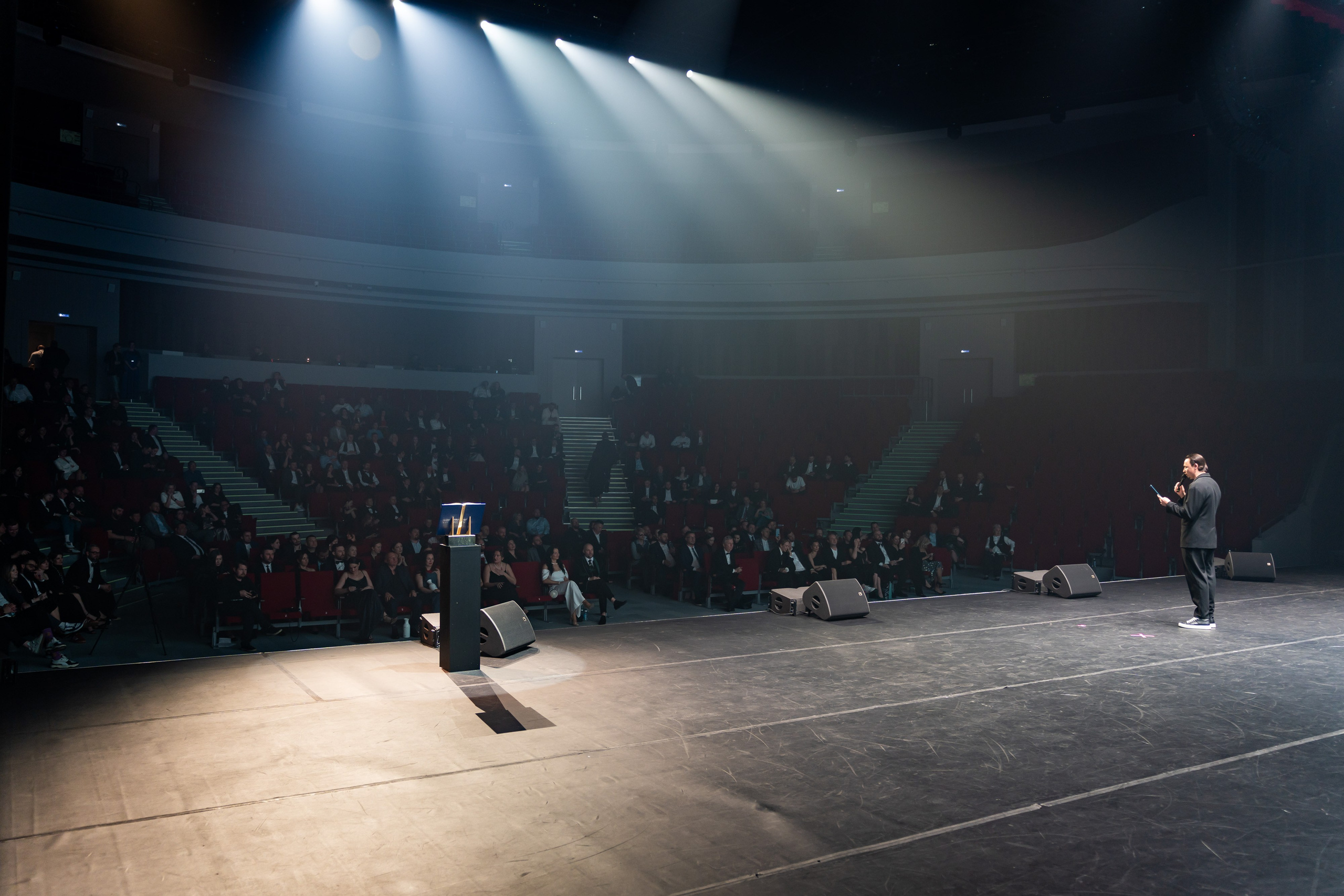 Гид шеф-поваров Юга России. Свадебный и репортажный, фуд фотограф в Новороссийске Евгений Александриди