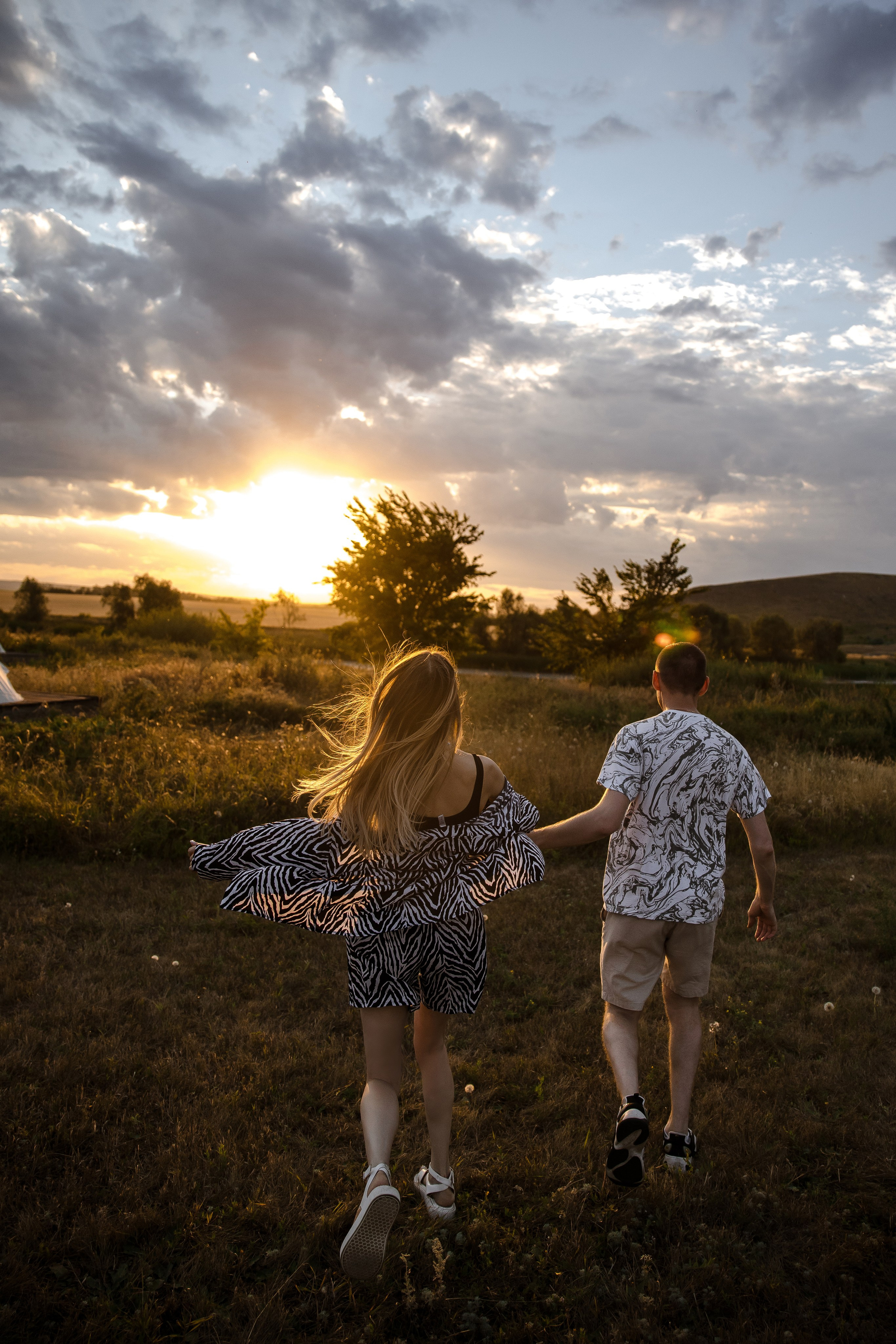 Фотосессия пары в глэмпинге. Свадебный и семейный фотограф в Самаре и Тольятти | Елена Топанцева