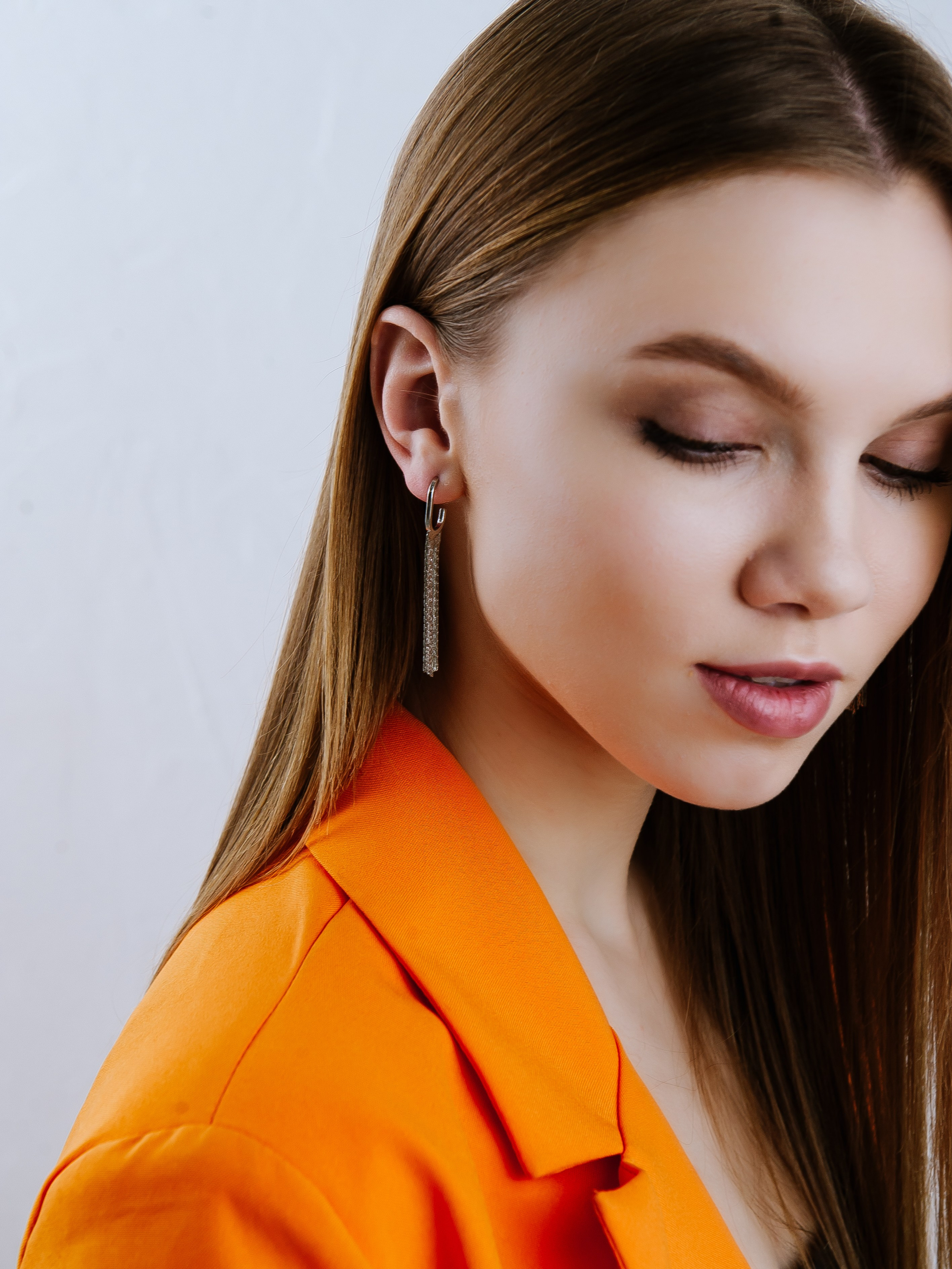 Бижутерия на модели. Ozon/wb