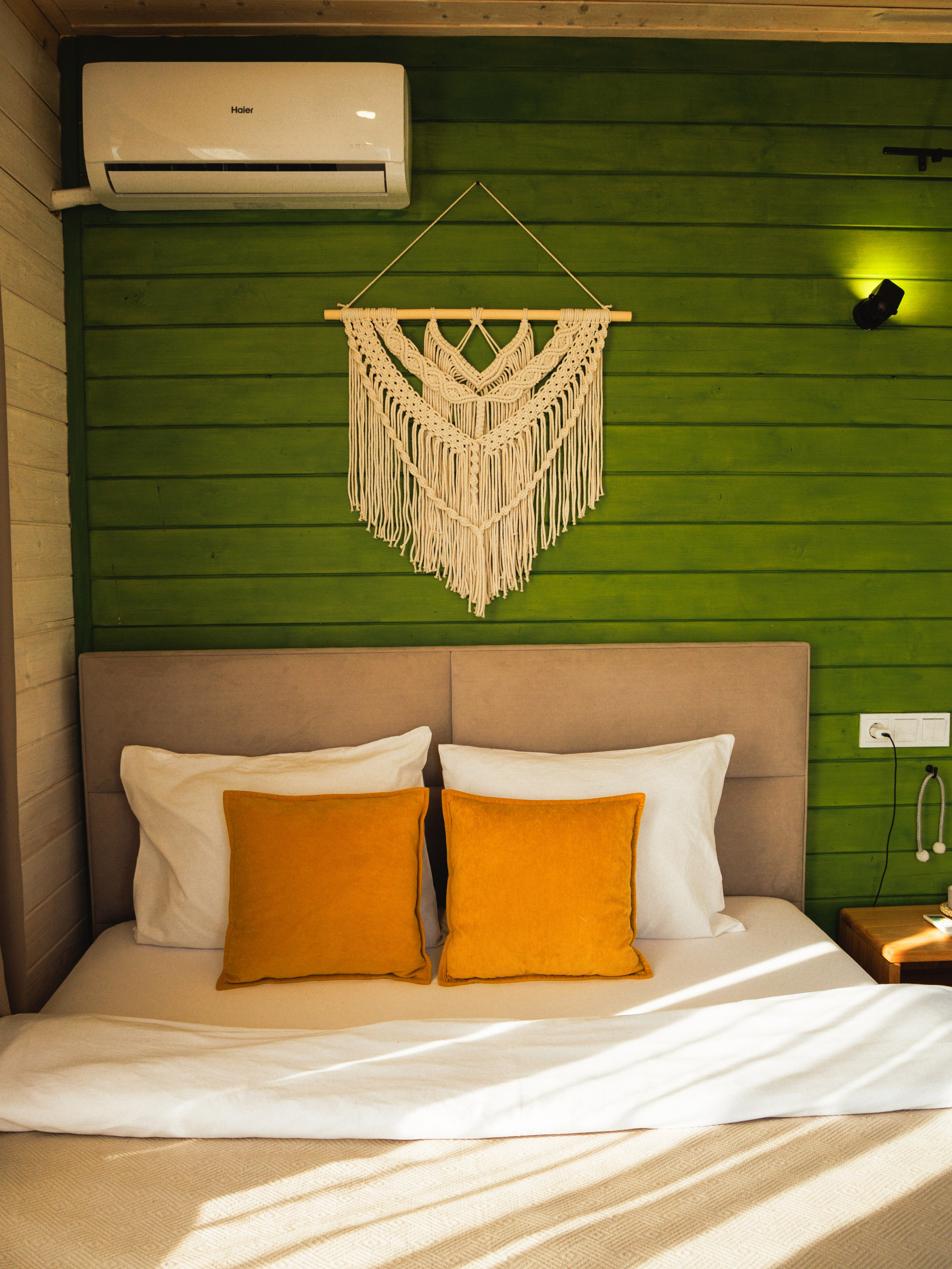 Domik в саду. Артем Корнев Фотограф