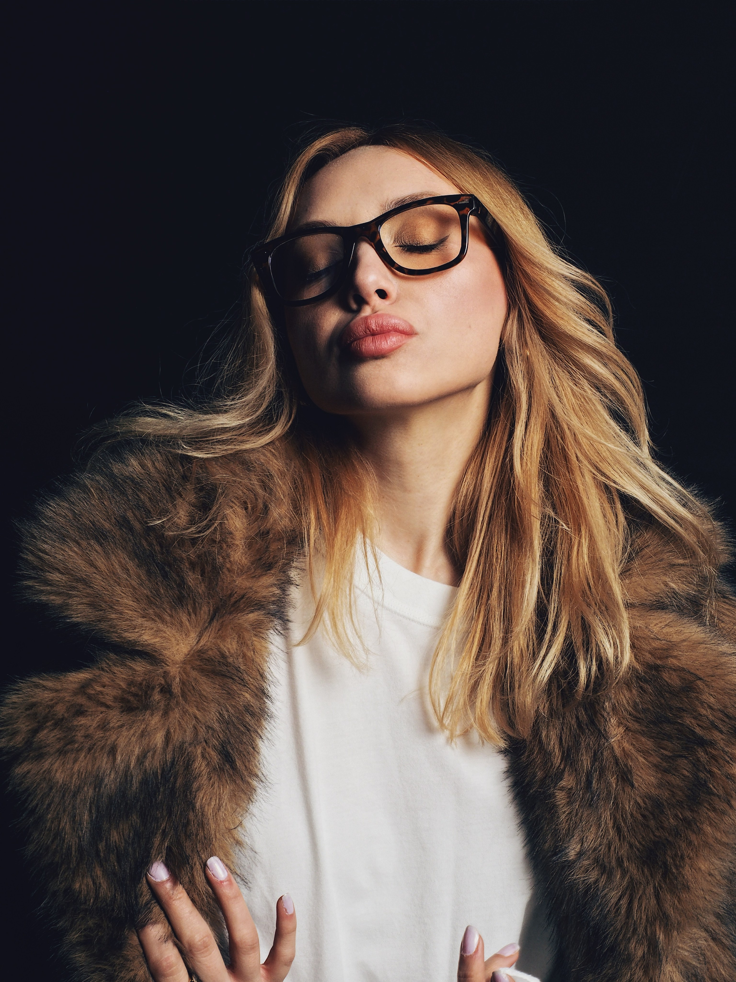 Portfolio of Fashion Photographer in Istanbul  Sergio Maiis. Sergio Maiis — Fashion Photographer in Istanbul & Tbilisi | Editorial & Lifestyle Photographer