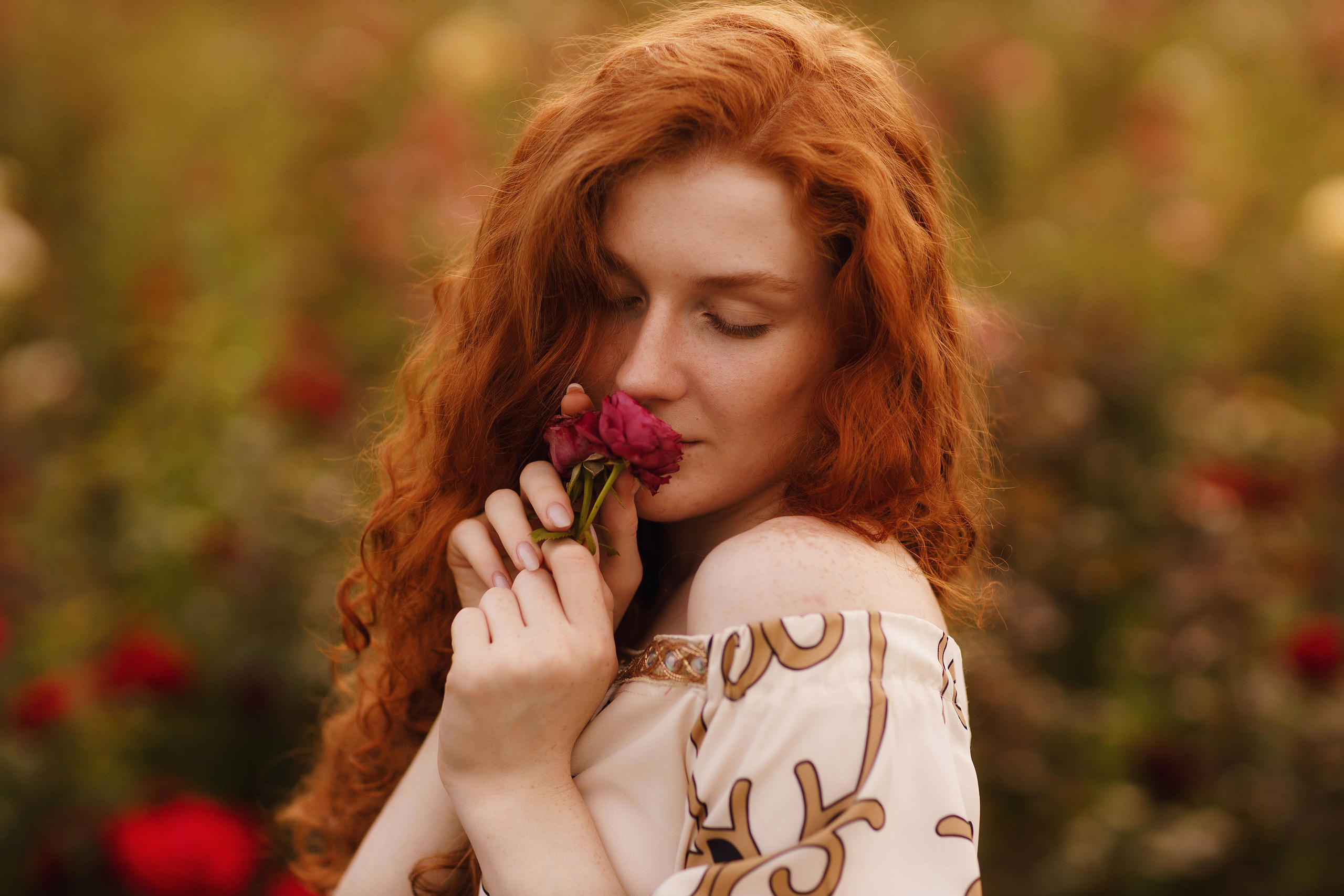 Фотосессия на заливе с Татой в платье от Ирины Павловой. Портретный и репортажный фотограф в Чебоксарах Андриян Чаркин