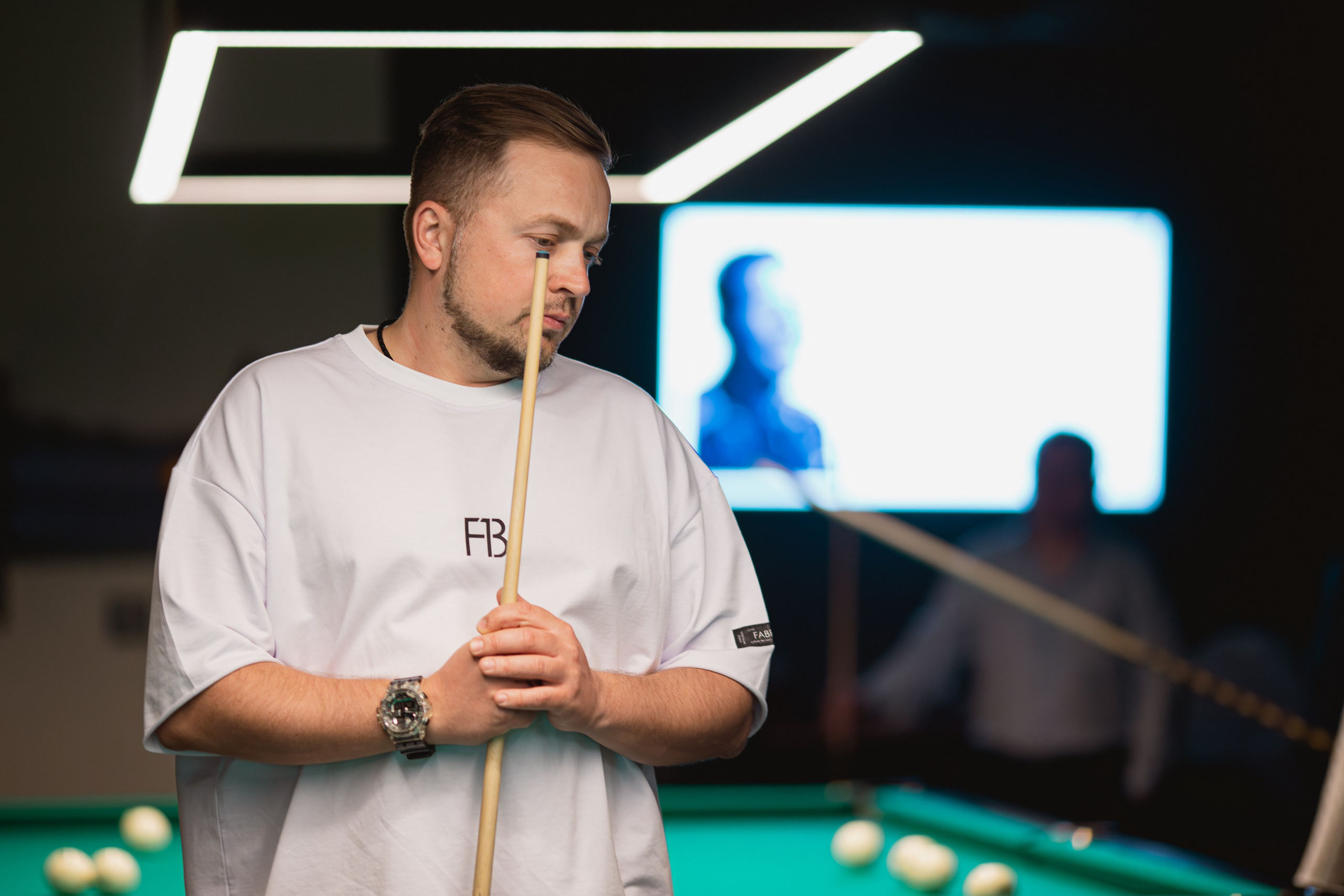 День космонавтики в бильярдном клубе «Первый». Портретный и репортажный фотограф в Воронеже: Анастасия Пузикова