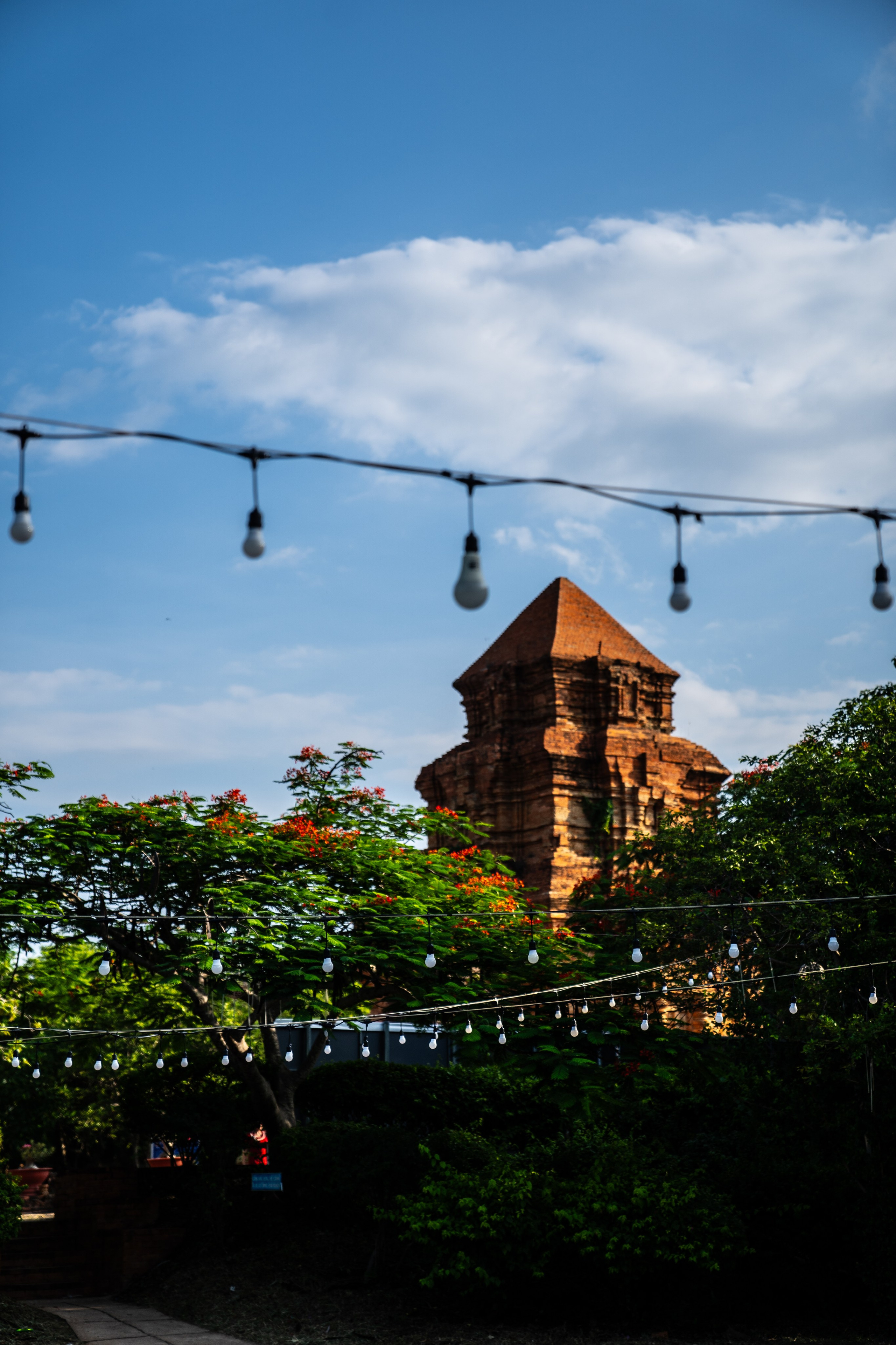 Анна. Чамские Башни в Муйне. Фотограф в Муйне и Фанхьете — Фотосессии для туристов, пар и семей