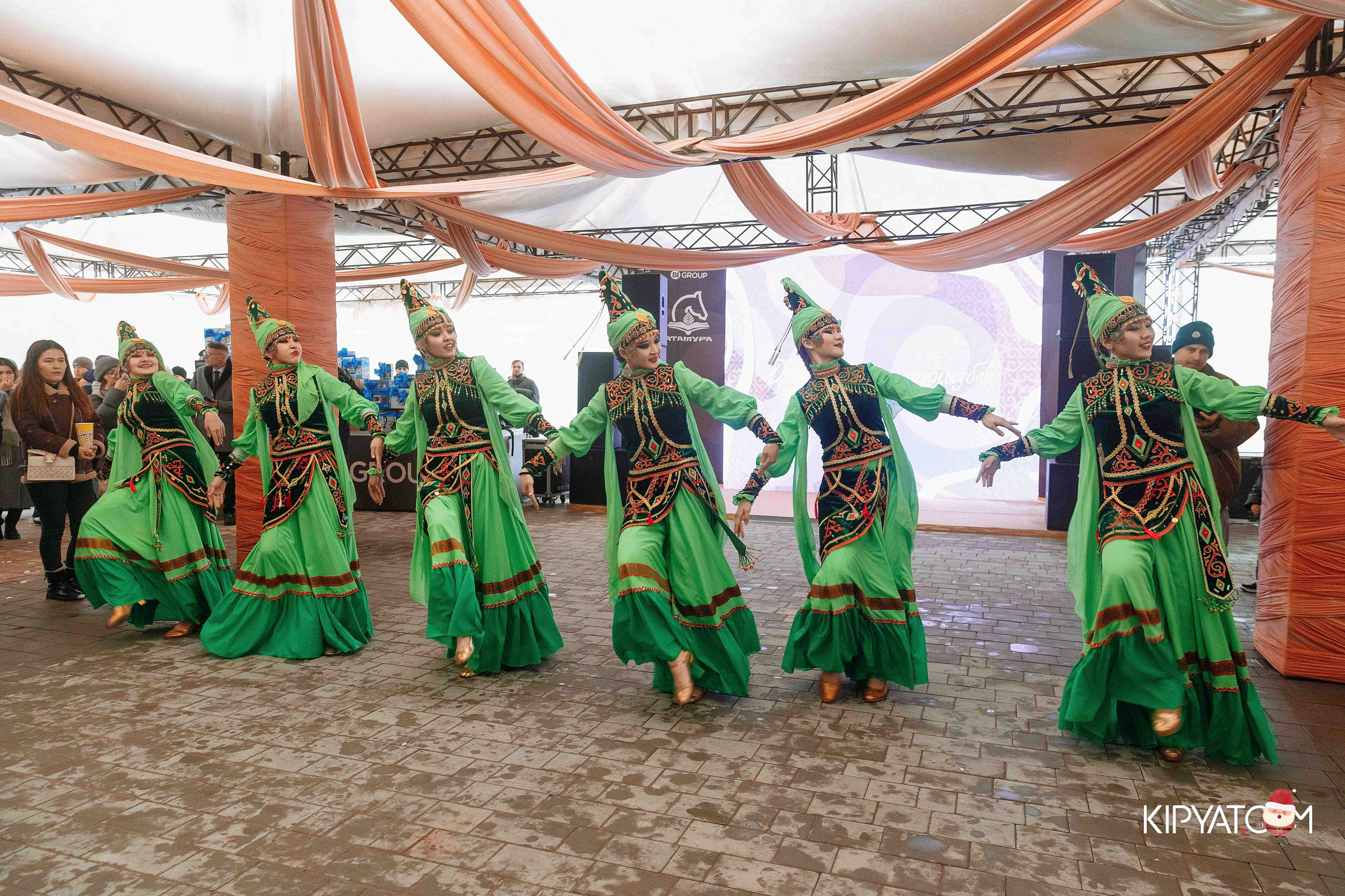 Открытие бигвилля Атамура