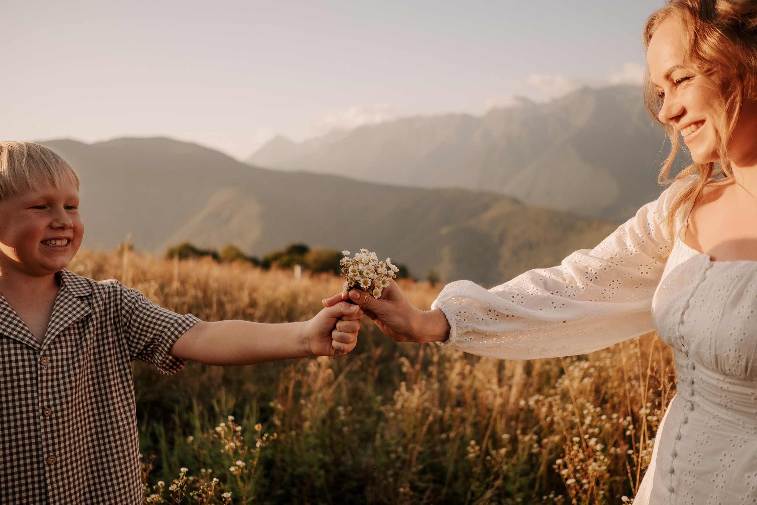 Семейные фотосессии в Сочи, Сириус и на Красной поляне. Семейный, свадебный фотограф Сочи, Адлер, Красная поляна