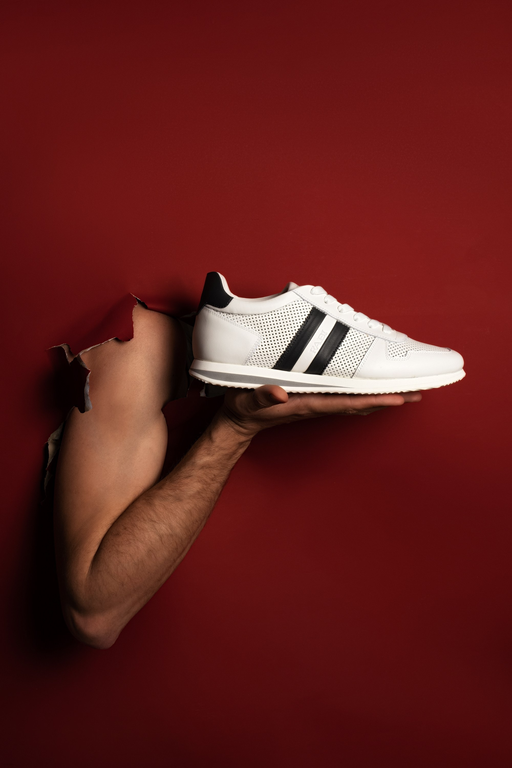 Предметный фотограф в Симферополе Антон Катунин