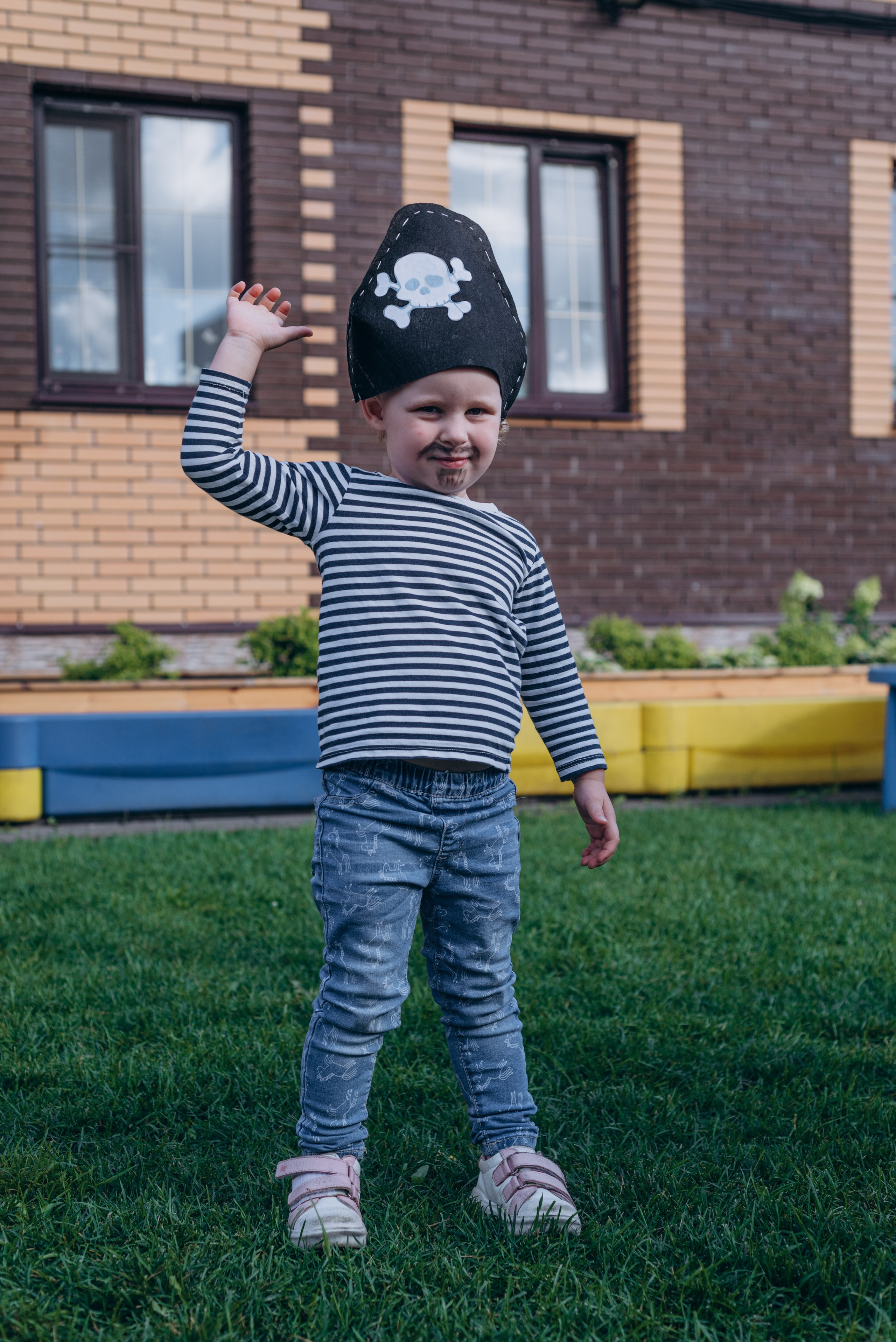 Пиратская вечеринка. MILATE — выпускные альбомы, фотосессии и видео в Москве