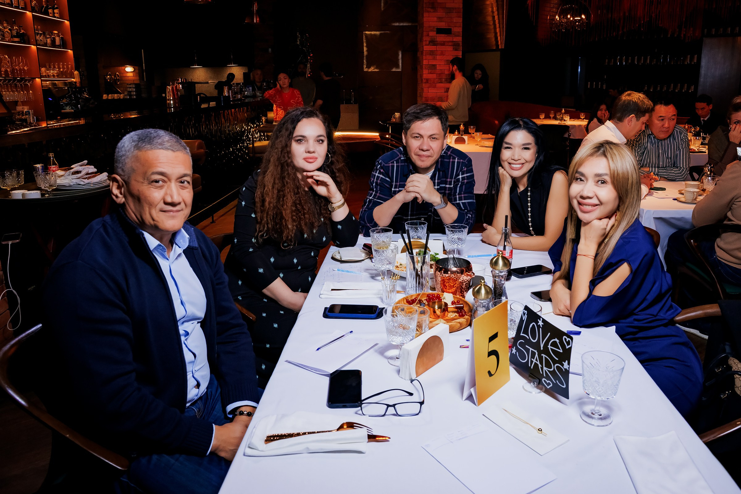 Вокруг Света за 60 Секунд-Sunset Meat Restaurant. Репортажный фотограф в Алматы Каюпов Сержан