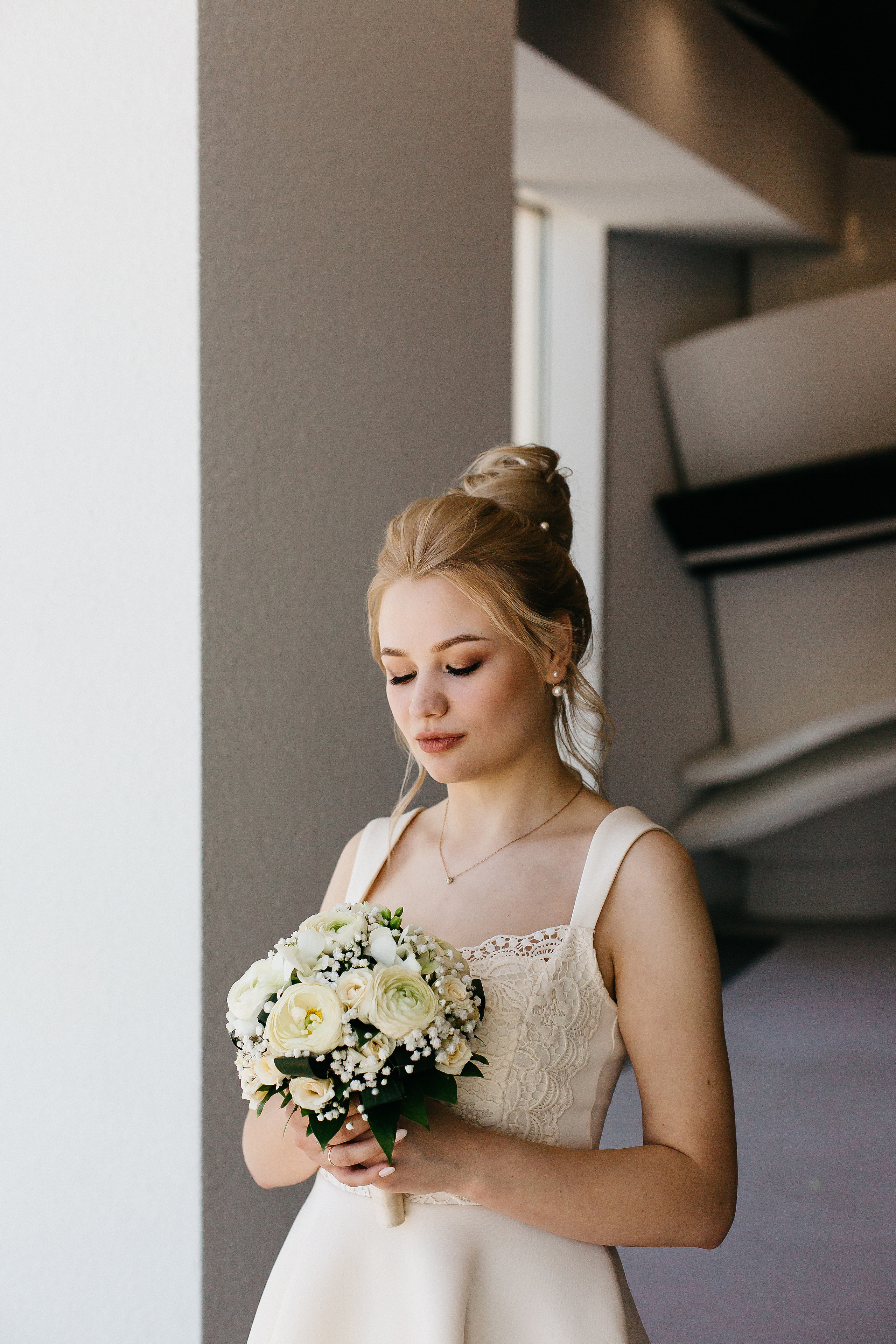 Усеяно ковром цветов дыханье мая. Душевный фотограф Ваших самых ярких событий Марина Погребняк