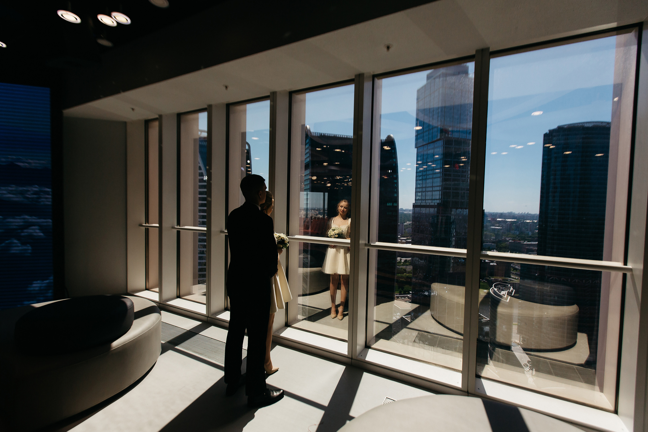 Усеяно ковром цветов дыханье мая. Душевный фотограф Ваших самых ярких событий Марина Погребняк