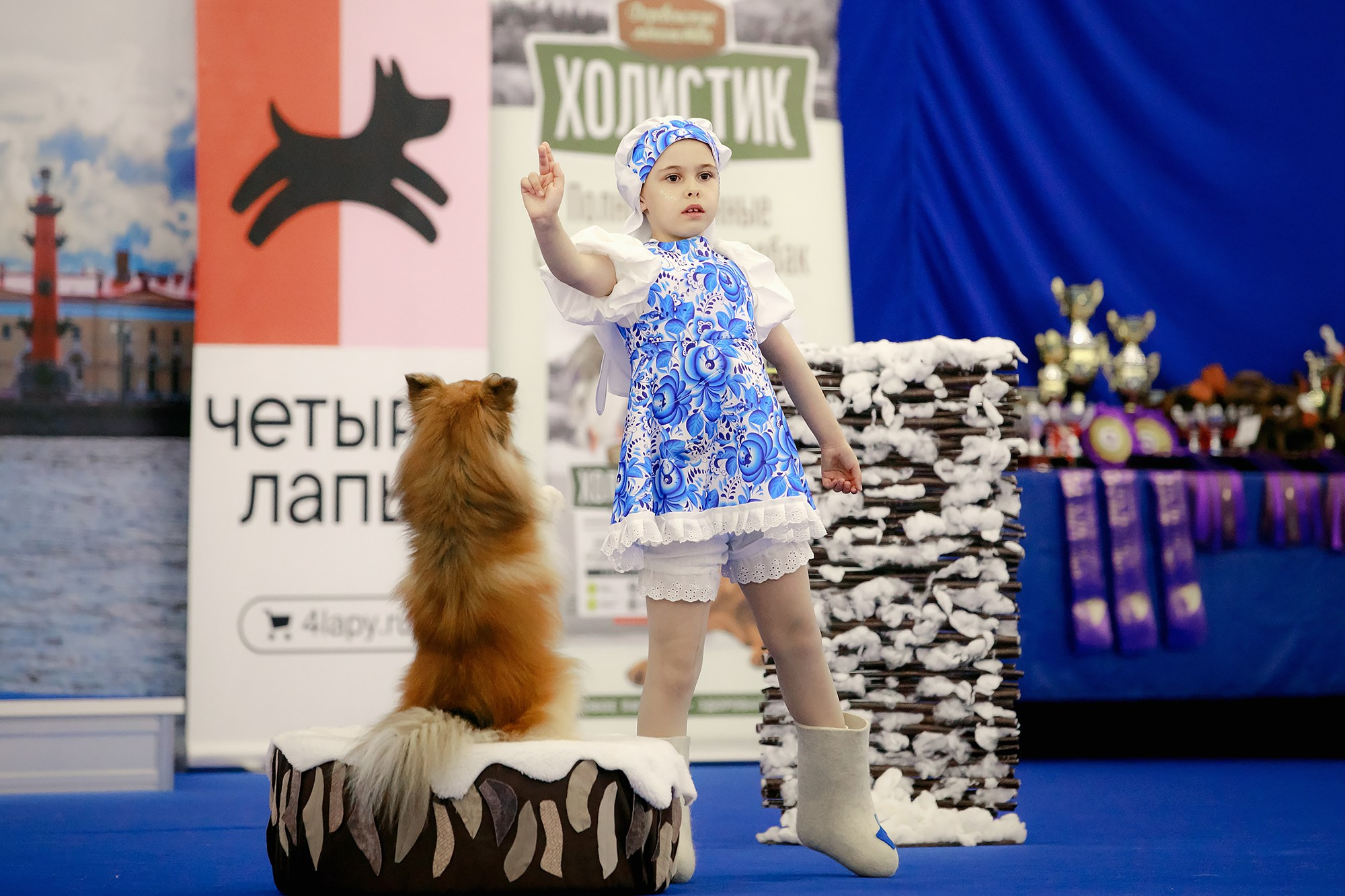 Танцы на выставке «Зоошоу», СПб. Фотограф-анималист Mary Mart — Москва, Питер