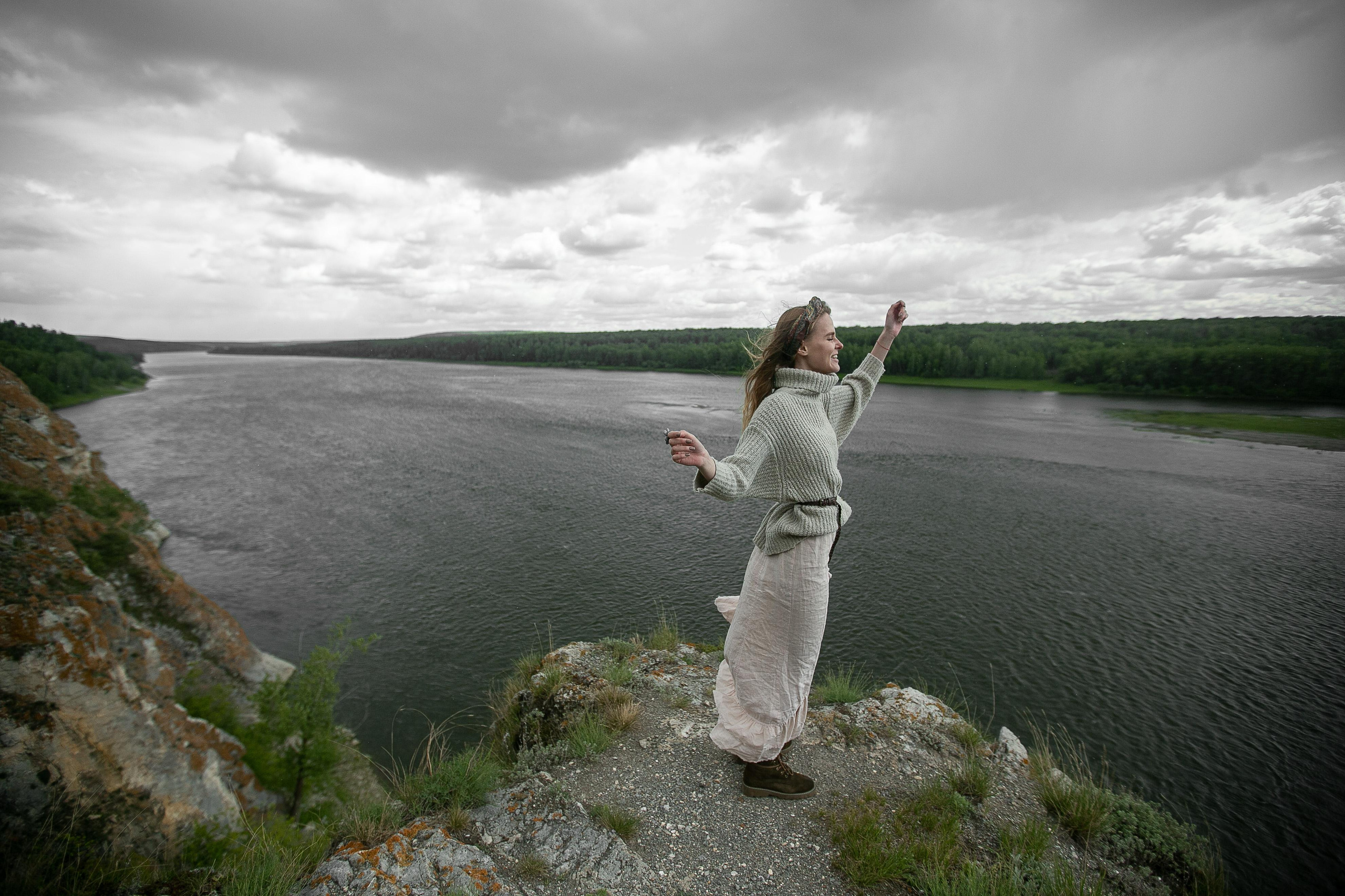Настя в Пещёрке. Портретный фотограф в Кемерово Алеся Цайтлер