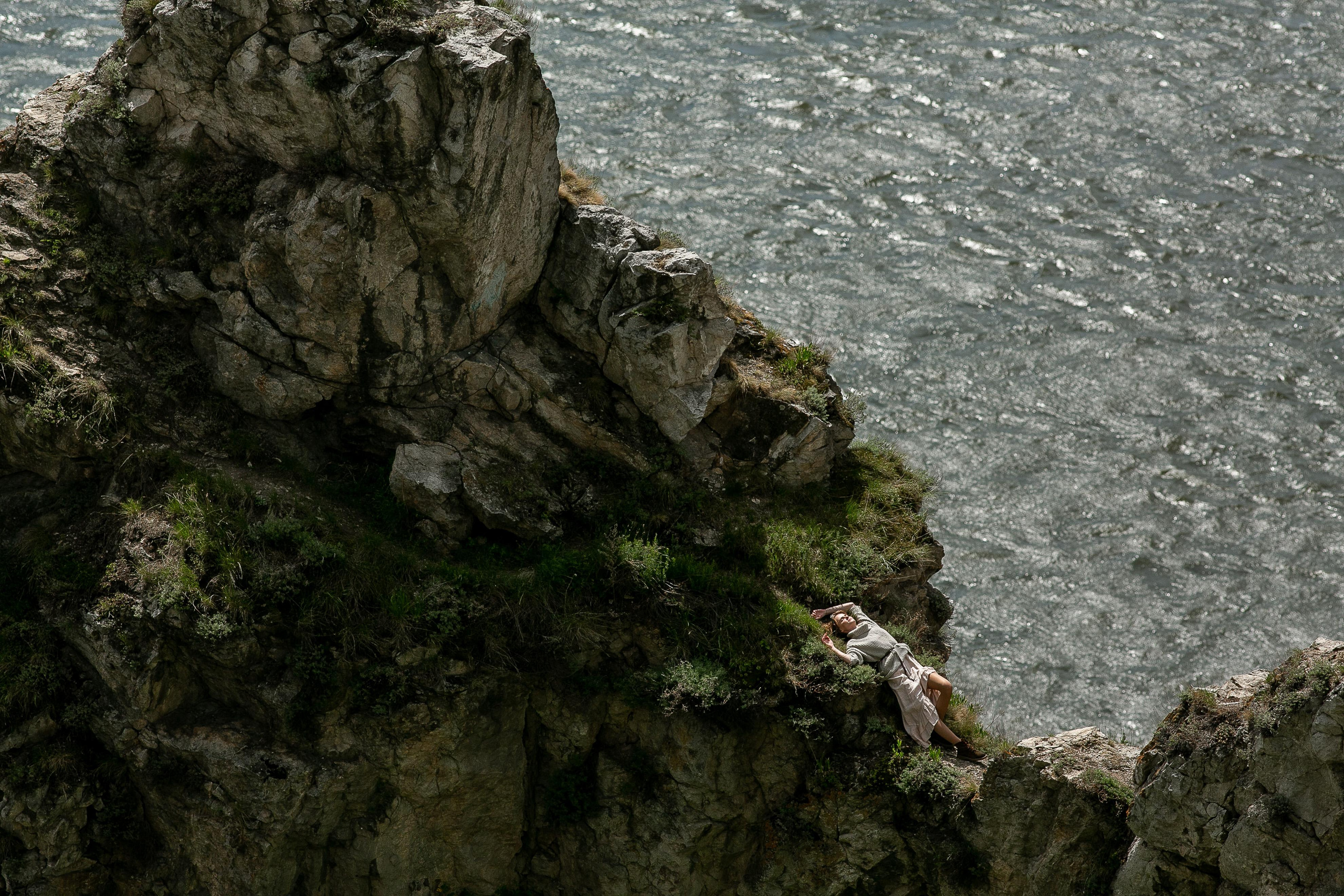 Настя в Пещёрке. Портретный фотограф в Кемерово Алеся Цайтлер