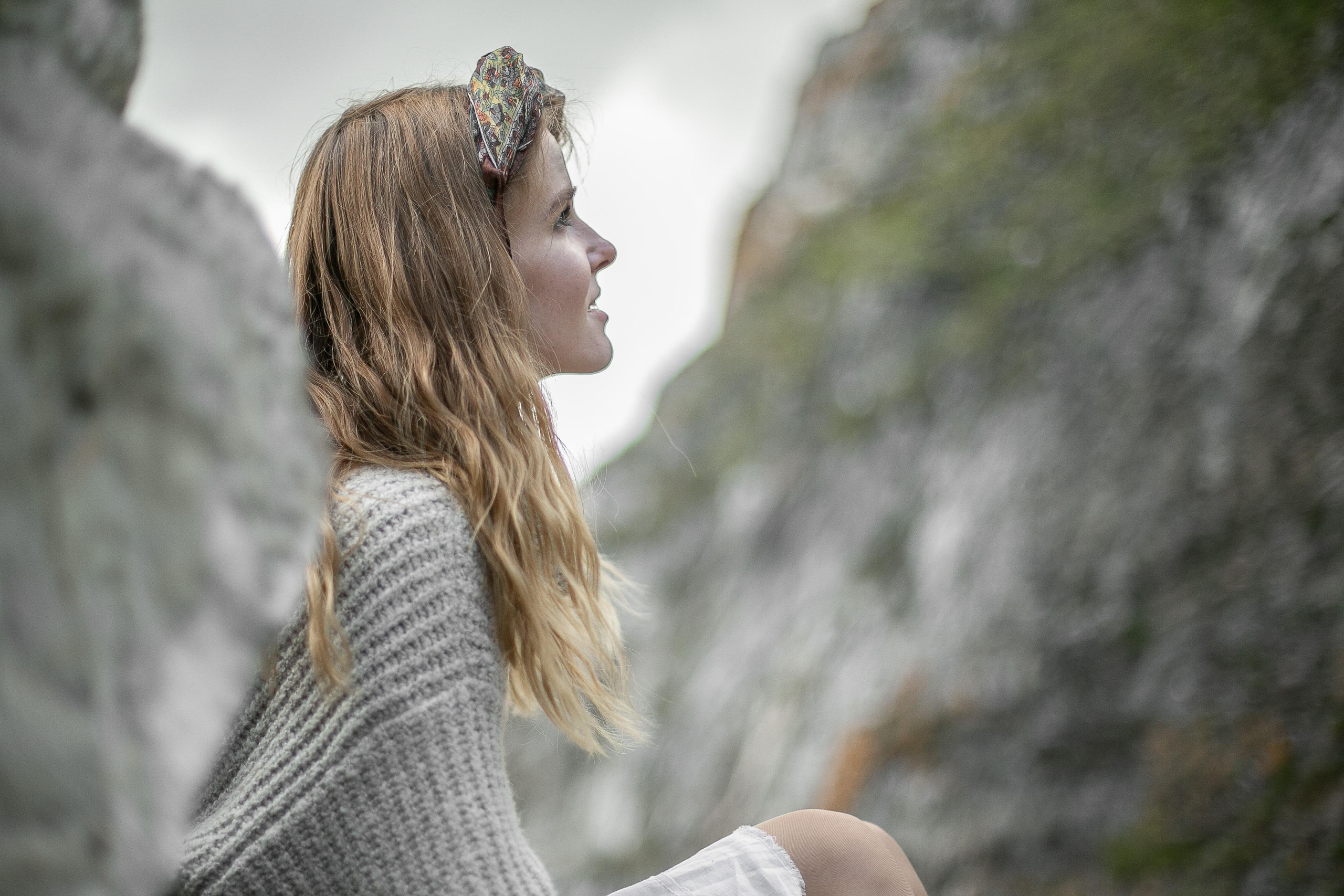 Настя в Пещёрке. Портретный фотограф в Кемерово Алеся Цайтлер