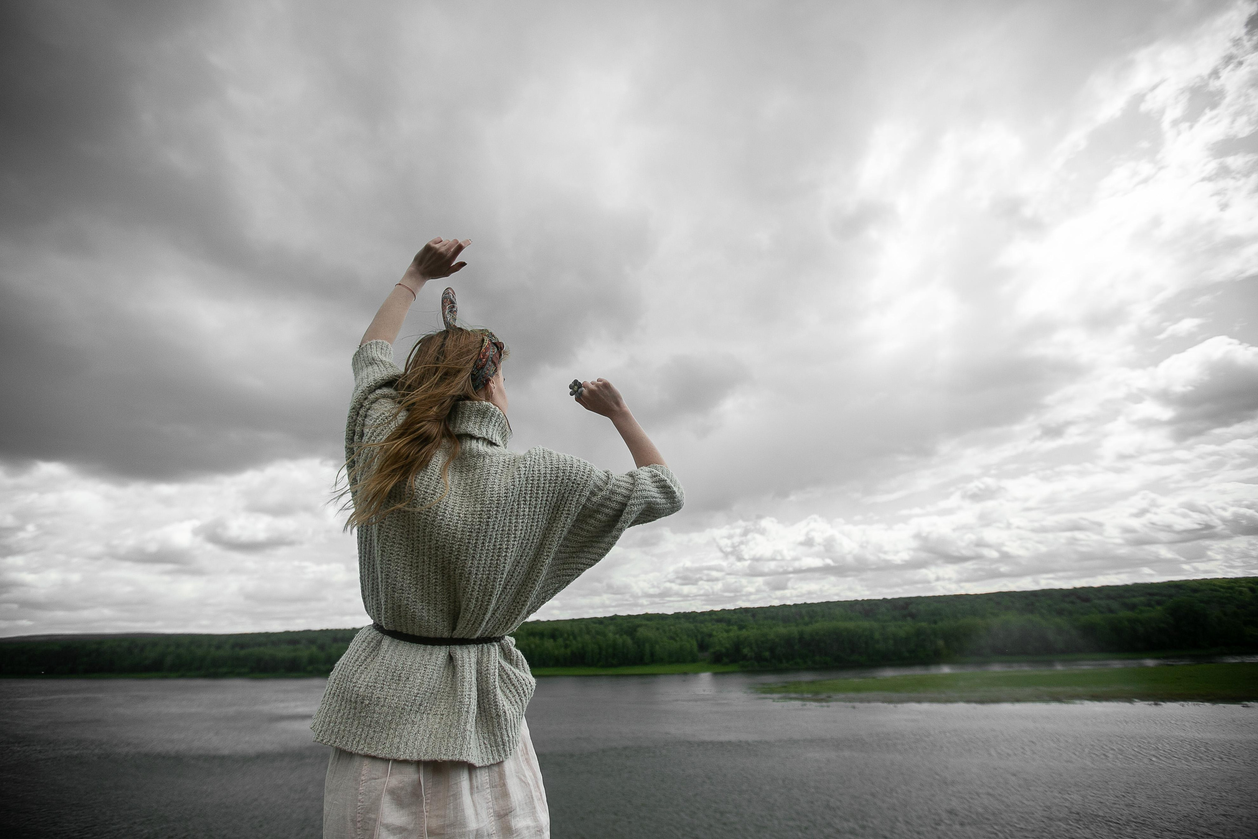 Настя в Пещёрке. Портретный фотограф в Кемерово Алеся Цайтлер