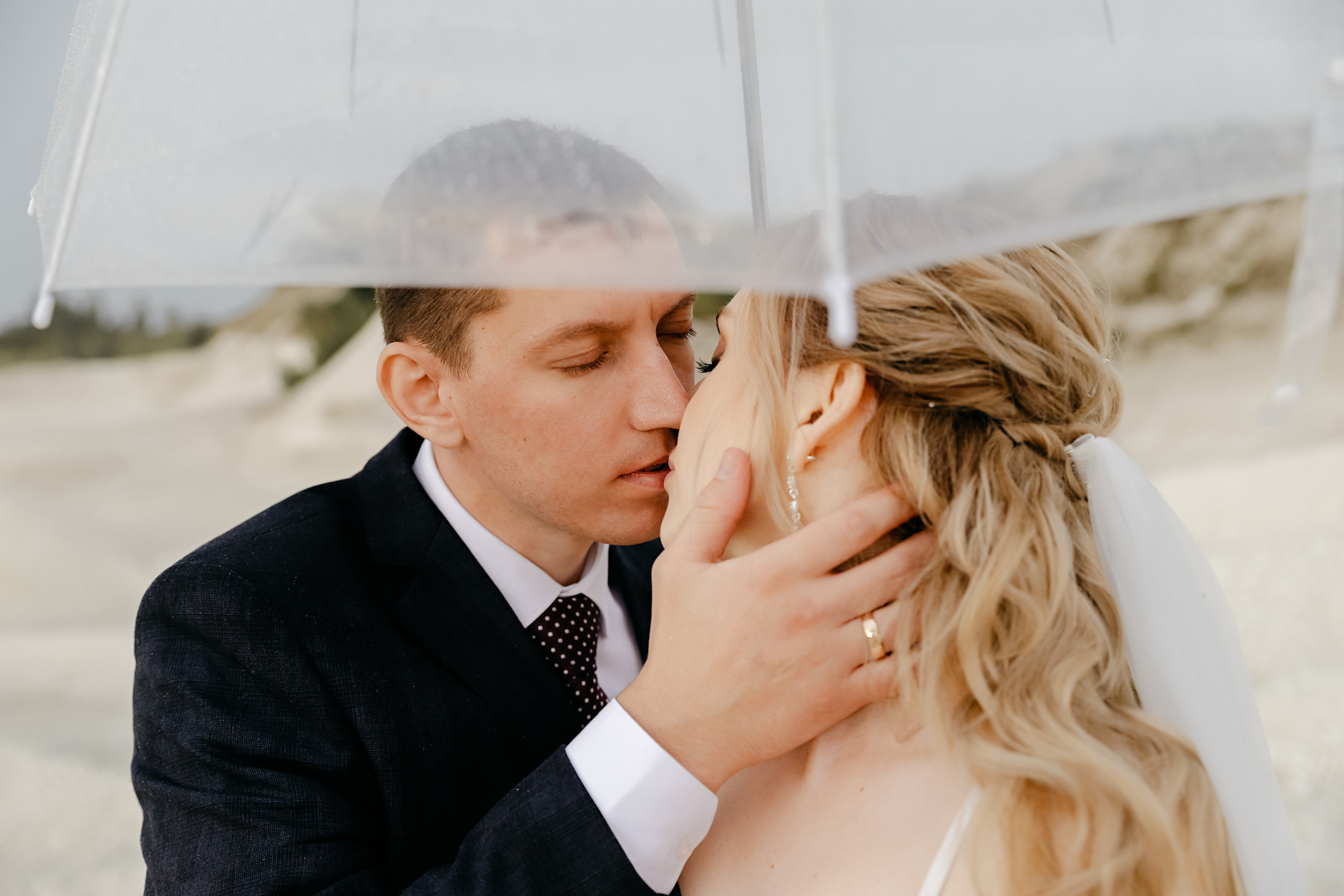 Свадебная фотосессия в дождь