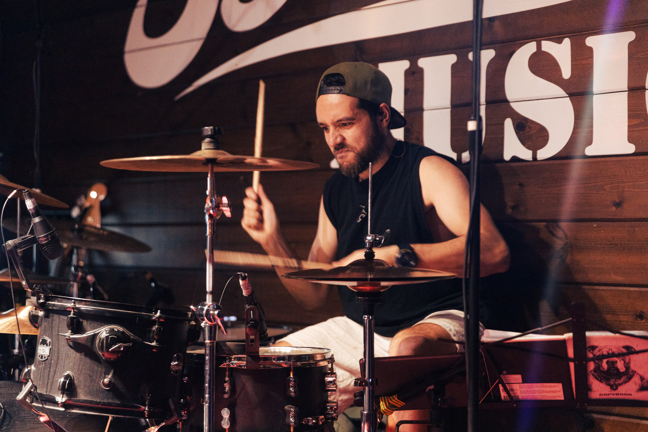 Концерт: «Не школа гитары». Портретный и репортажный фотограф в Астане Роман Григоров