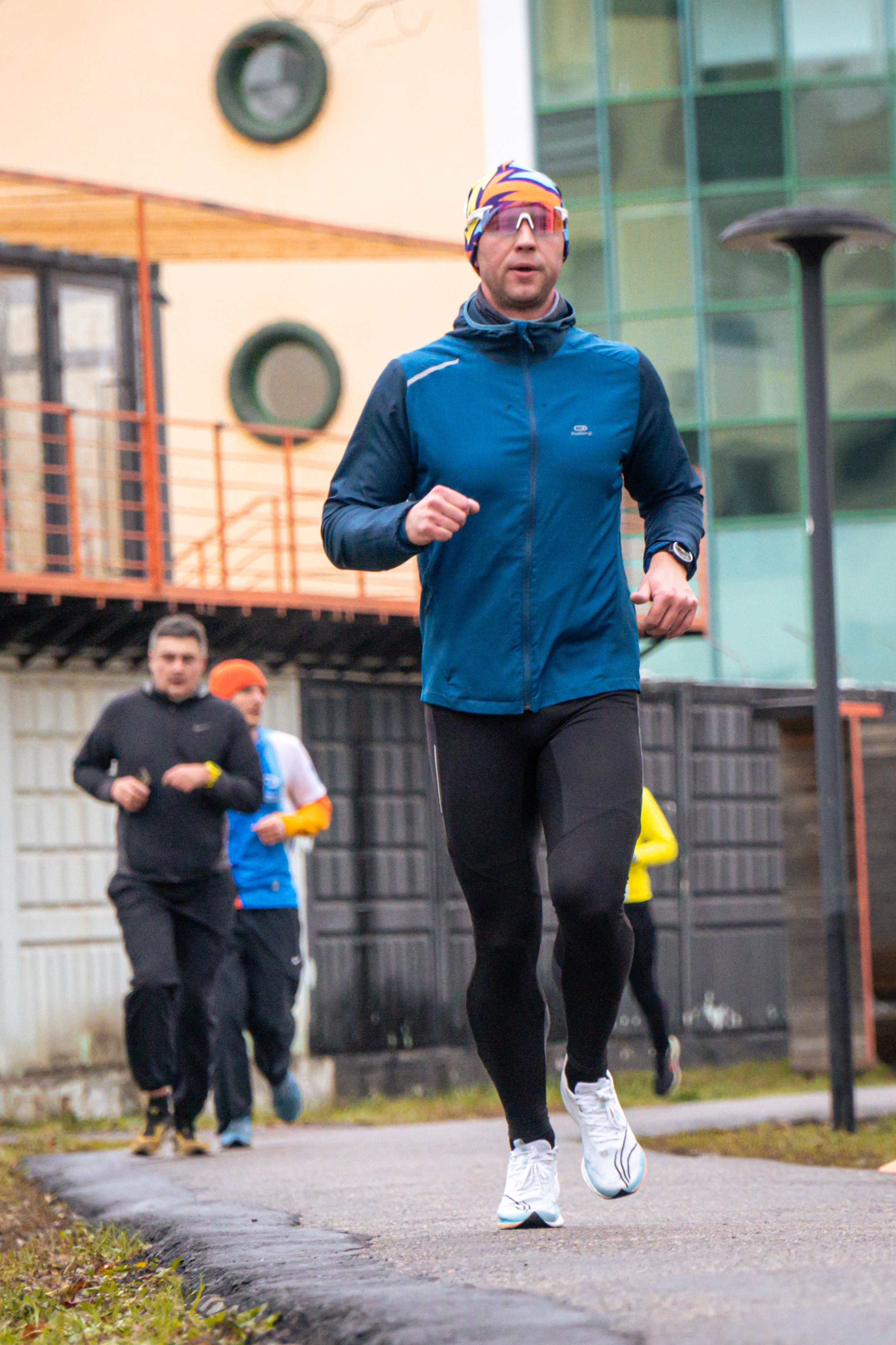 5 вёрст Реутов 16.11.2024. Роман Капилюшов. Бег. Фото. Видео. г. Люберцы