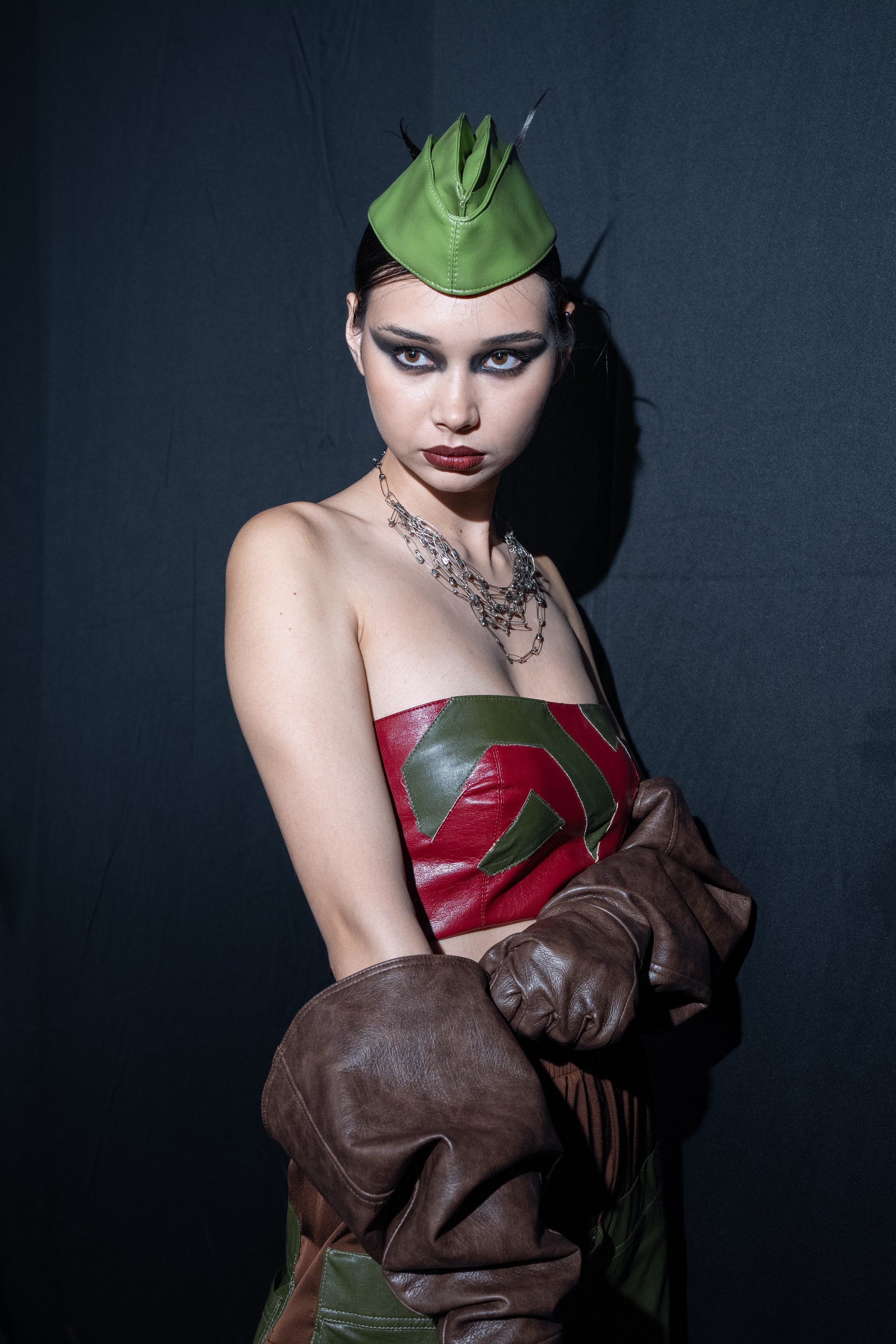 Visa Fashion week Almaty Backstage Day 3. Сайт Алматинского НЮ АРТ, будуар и фэшн фотографа Дениса Карпенко