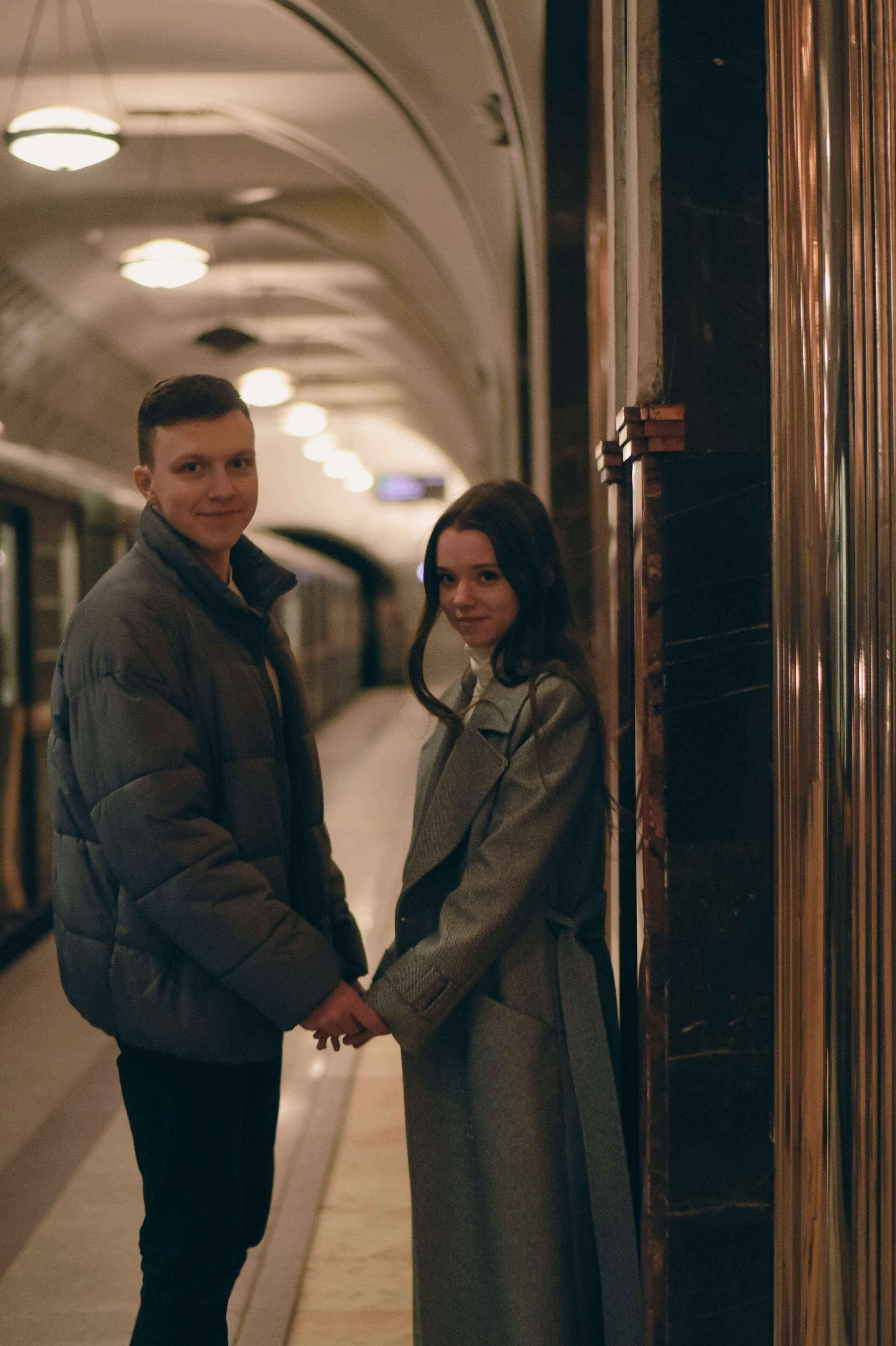 Пустое метро. Фотограф Лола Волна, город Москва