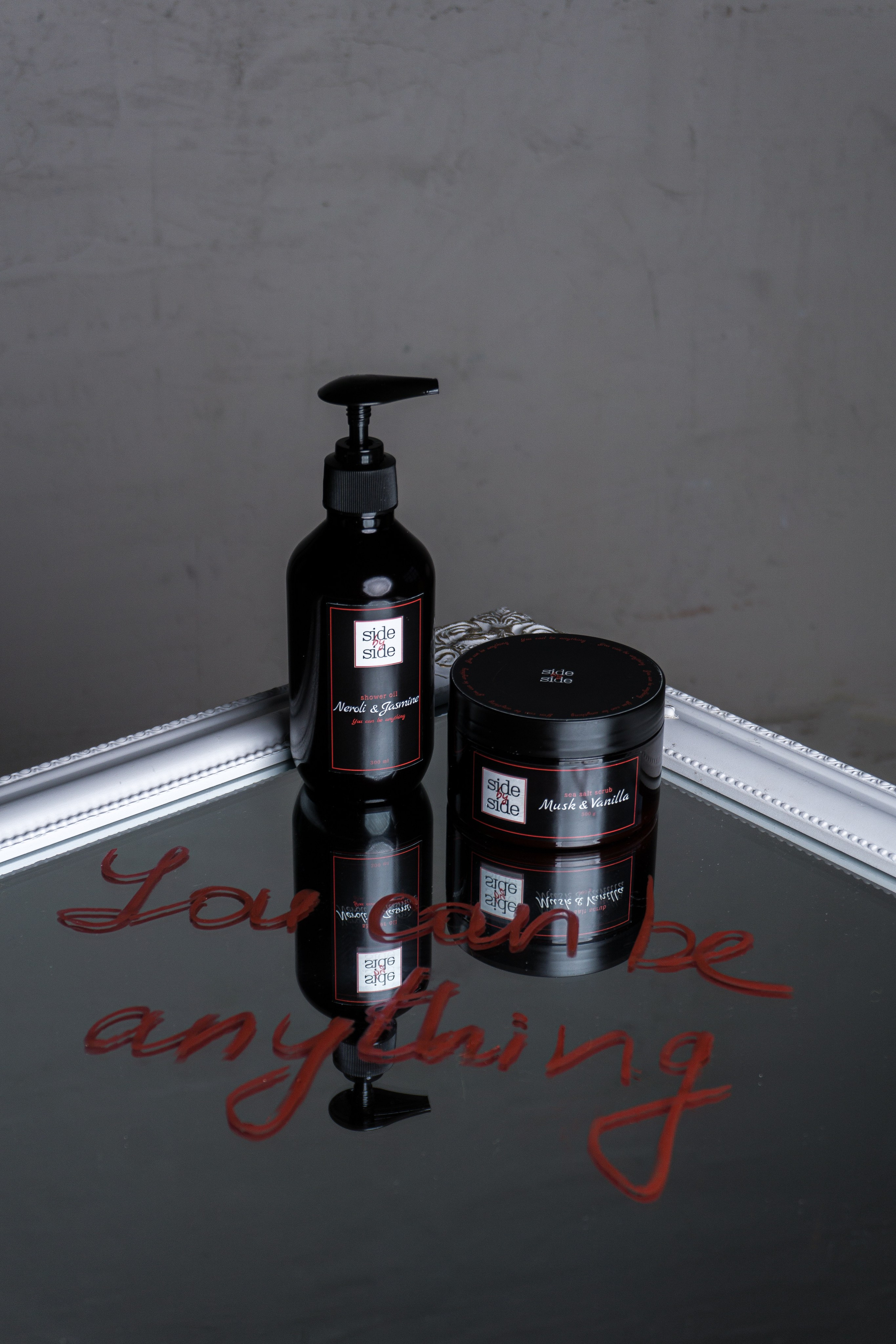 Side by side. Фотограф