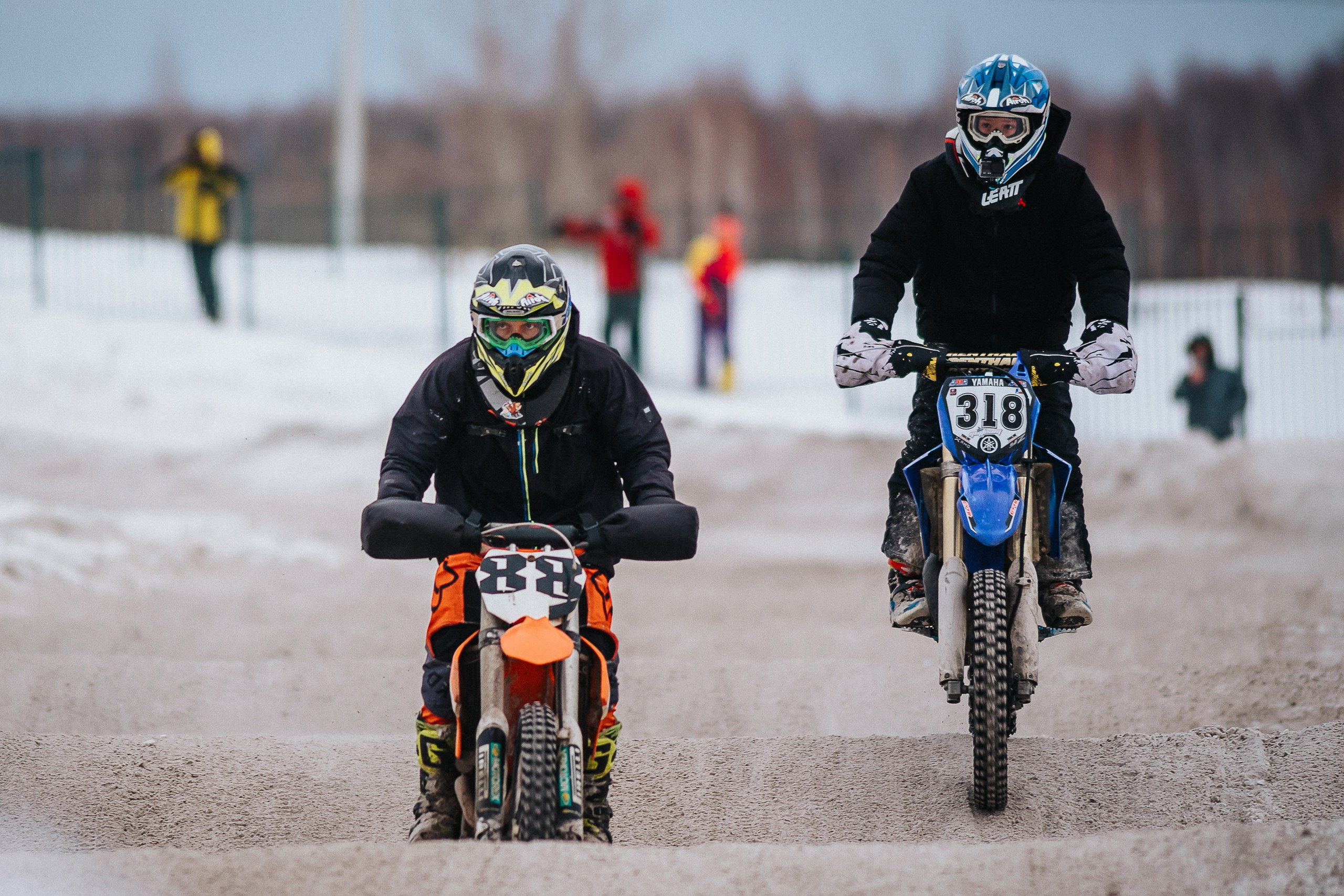 29.12.2024 — Праздничная тренировка на мотоциклетной трассе Люскус. Репортажный фотограф в Кемерово