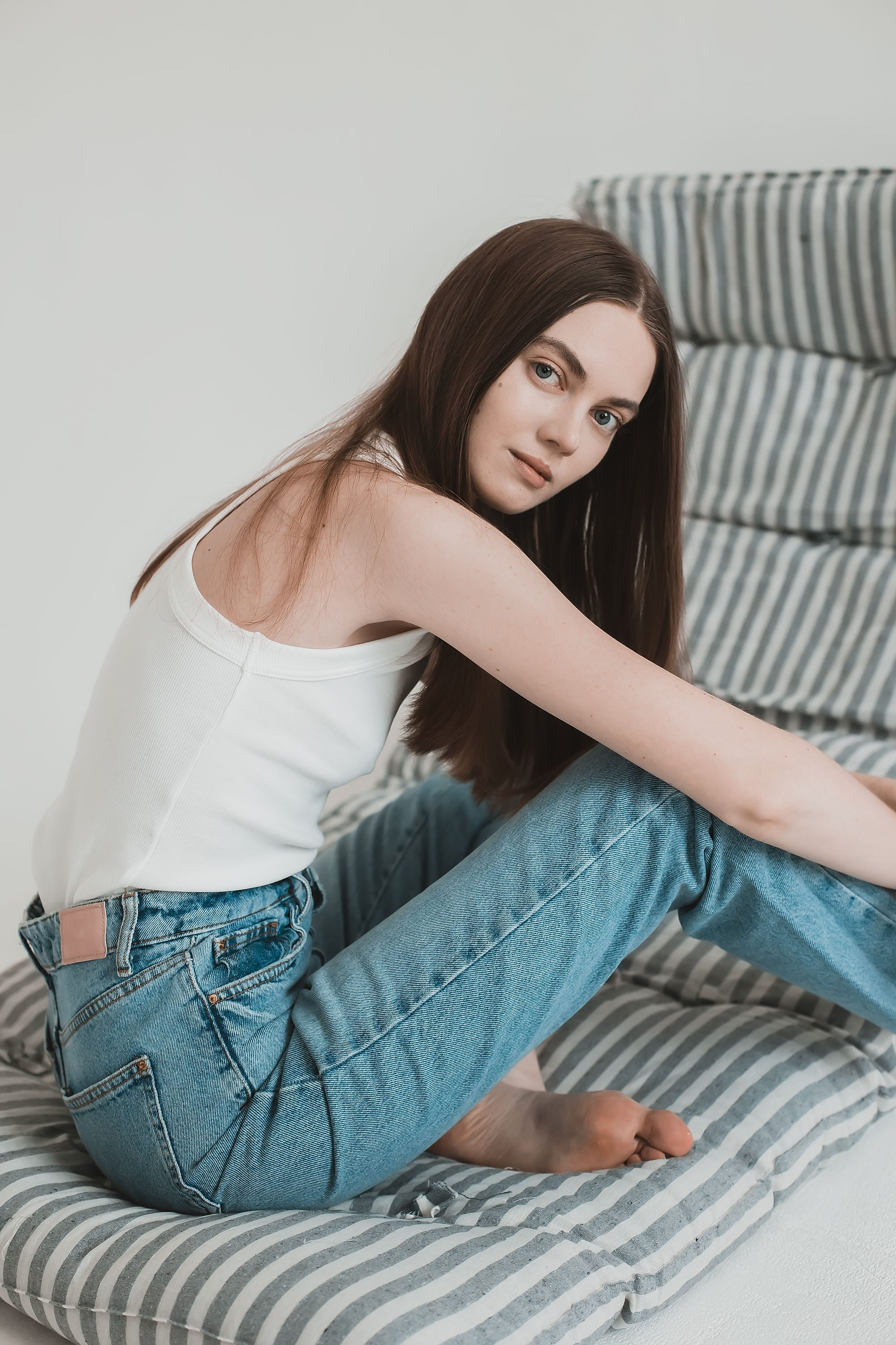 Минималистическая съёмка на матрасе. Семейный, индивидуальный фотограф в Москве Ангели Марина