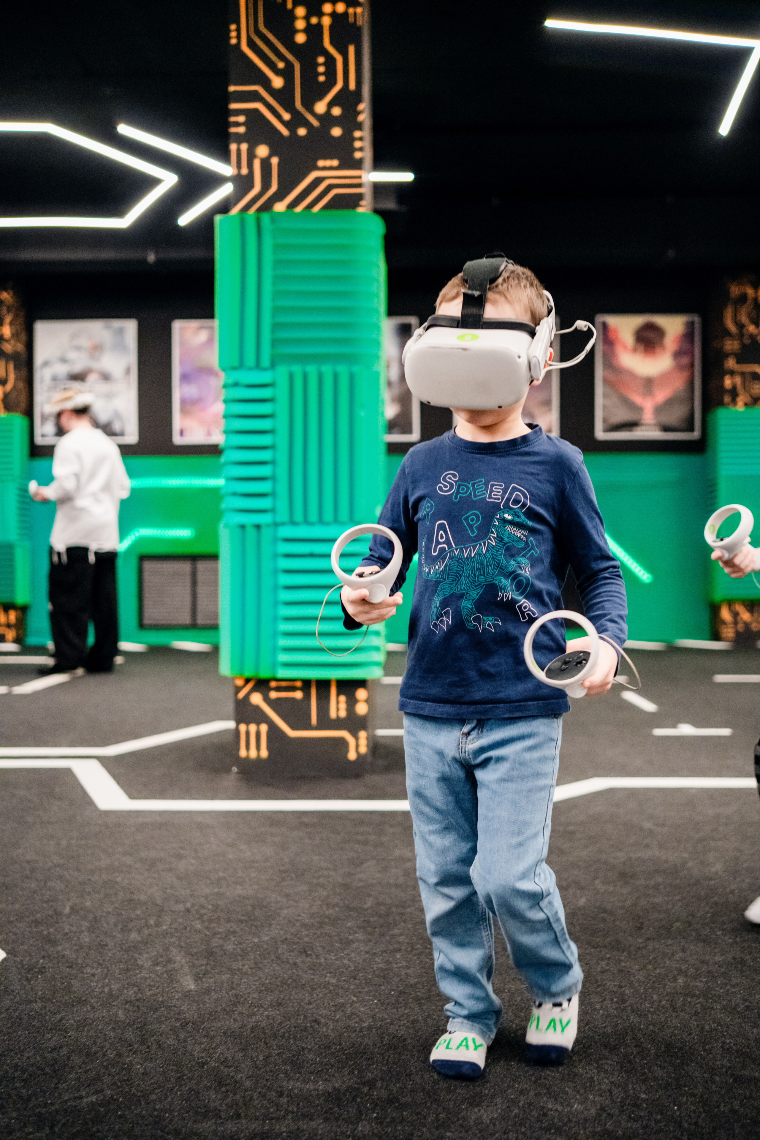 VR (November-December 2024). Felixtones