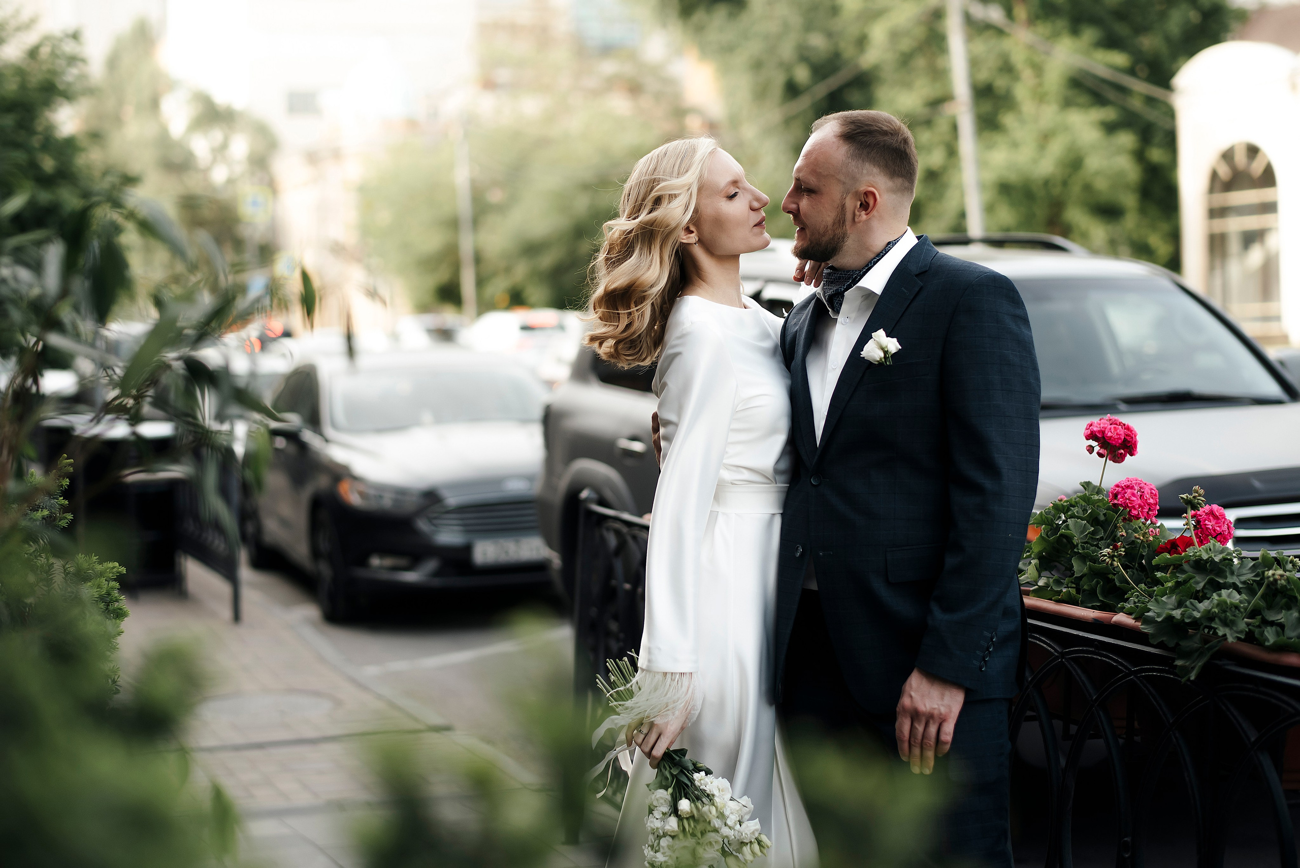 Прогулка по Большой Садовой. Свадебный фотограф Ростов-на-Дону от 4 400 руб. |Кристина Гайсенюк