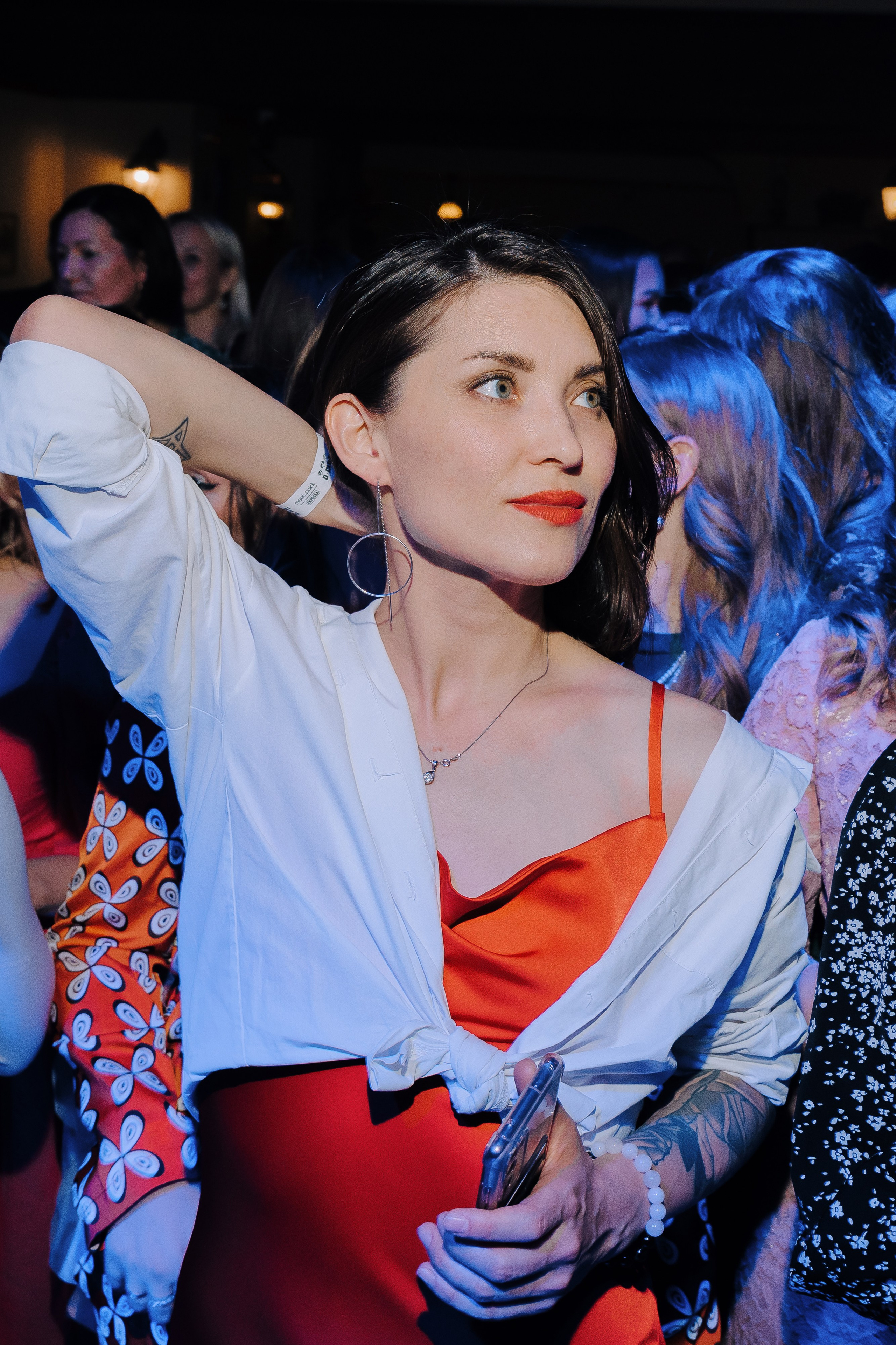 20 ЛЕТ МЕГАПОЛИС ЧЕЛЯБИНСК ХЕДЛАЙНЕР ЕЛКА. Репортажный фотограф Зуев Роман г. Челябинск