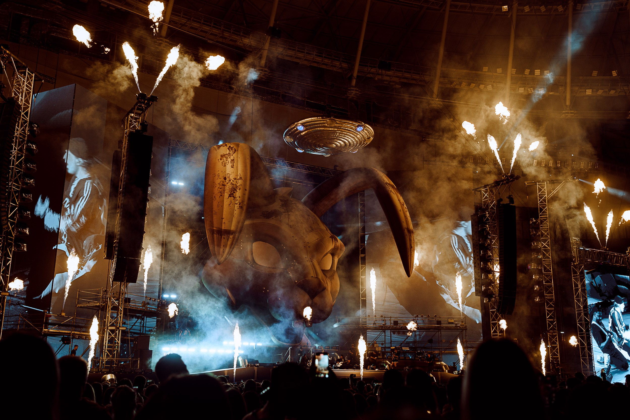 Солдаут Егора Крида в ВТБ Арена. Концертный и портретный фотограф Москва и Санкт-Петербург